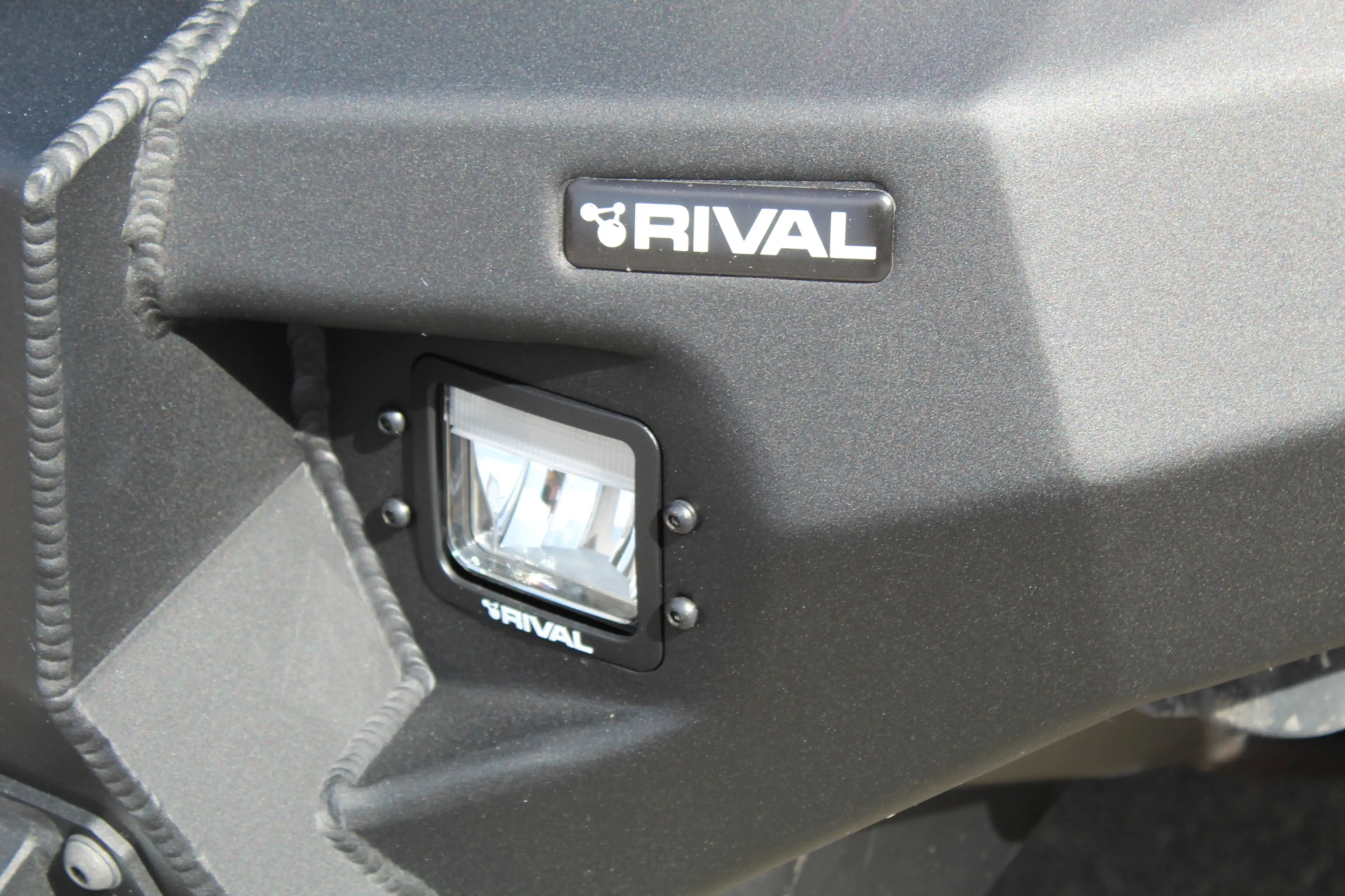 Toyota Hilux 2.4 D-4D-F 150Pk 4x4 | Grijs kenteken | RIVAL + ME — photo 4