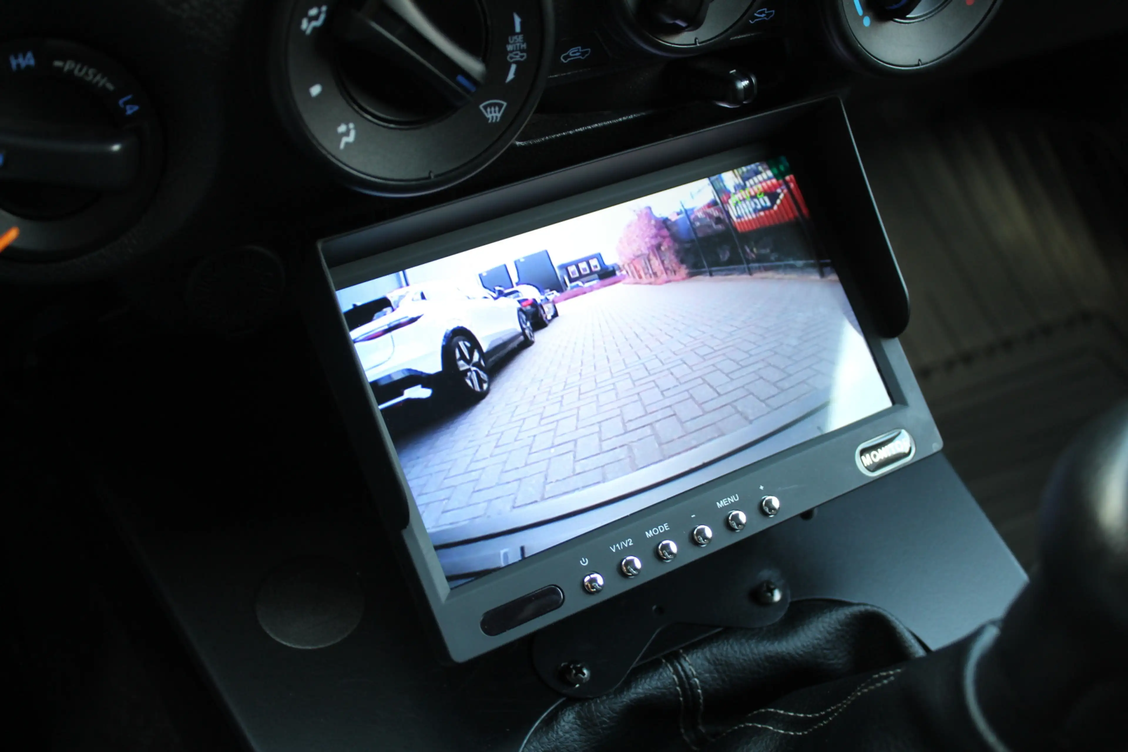 Toyota Hilux 2.4 D-4D-F 150Pk 4x4 | Grijs kenteken | RIVAL + ME — photo 14