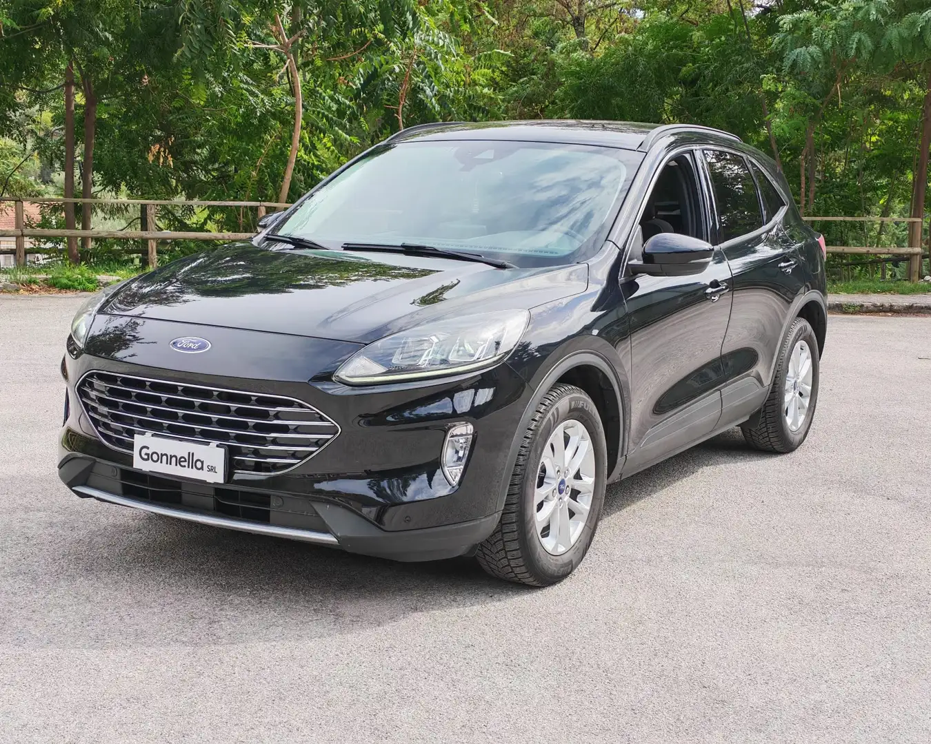 Ford Kuga 1.5 Titanium Business 2wd 120cv auto Grigio - 1