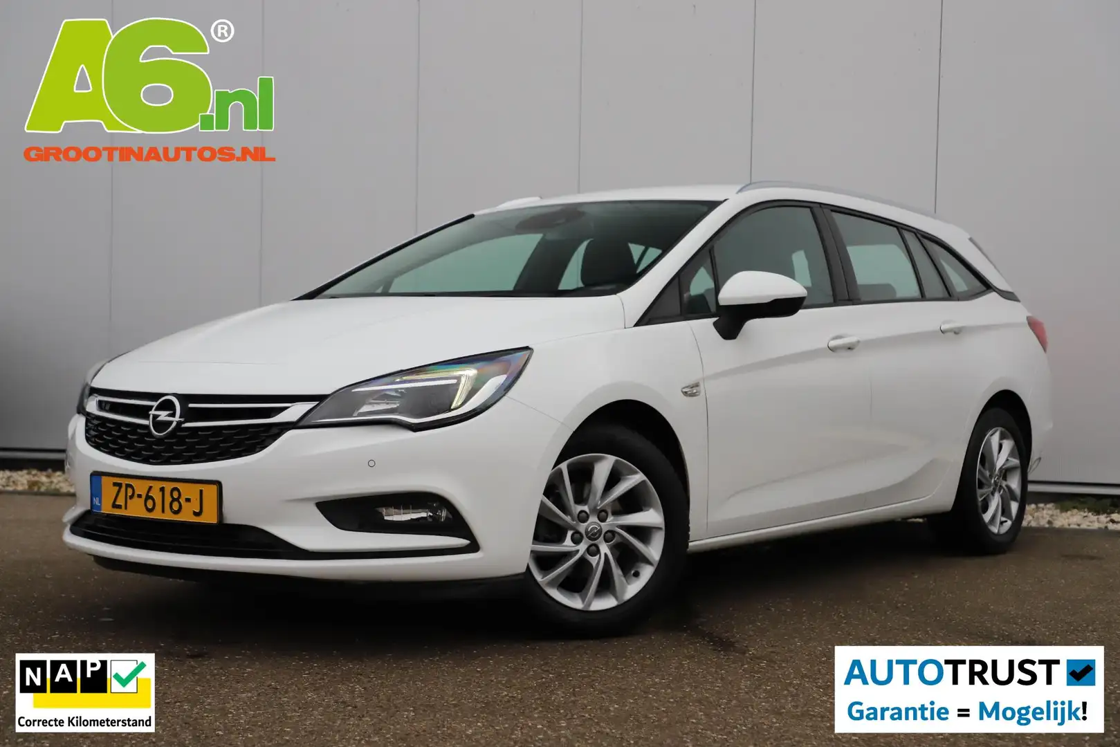 Opel Astra Sports Tourer 1.0 Turbo Business Executive 105PK T Wit - 1