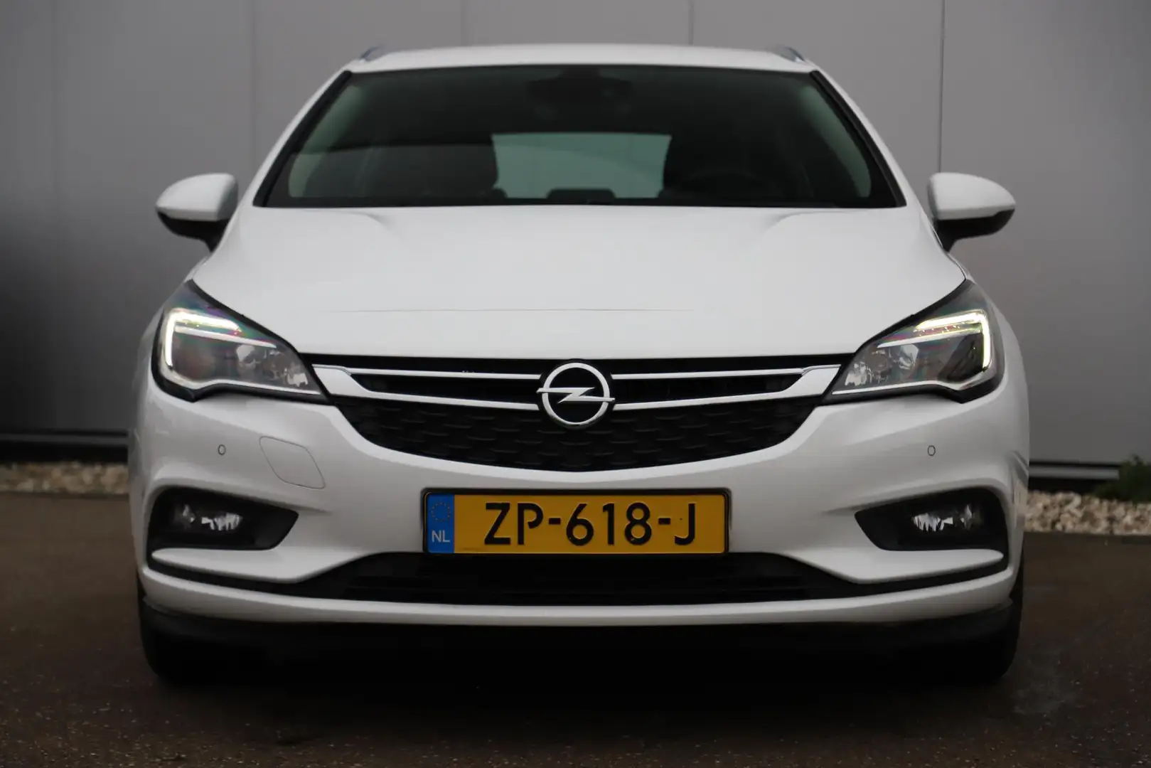 Opel Astra Sports Tourer 1.0 Turbo Business Executive 105PK T Wit - 2