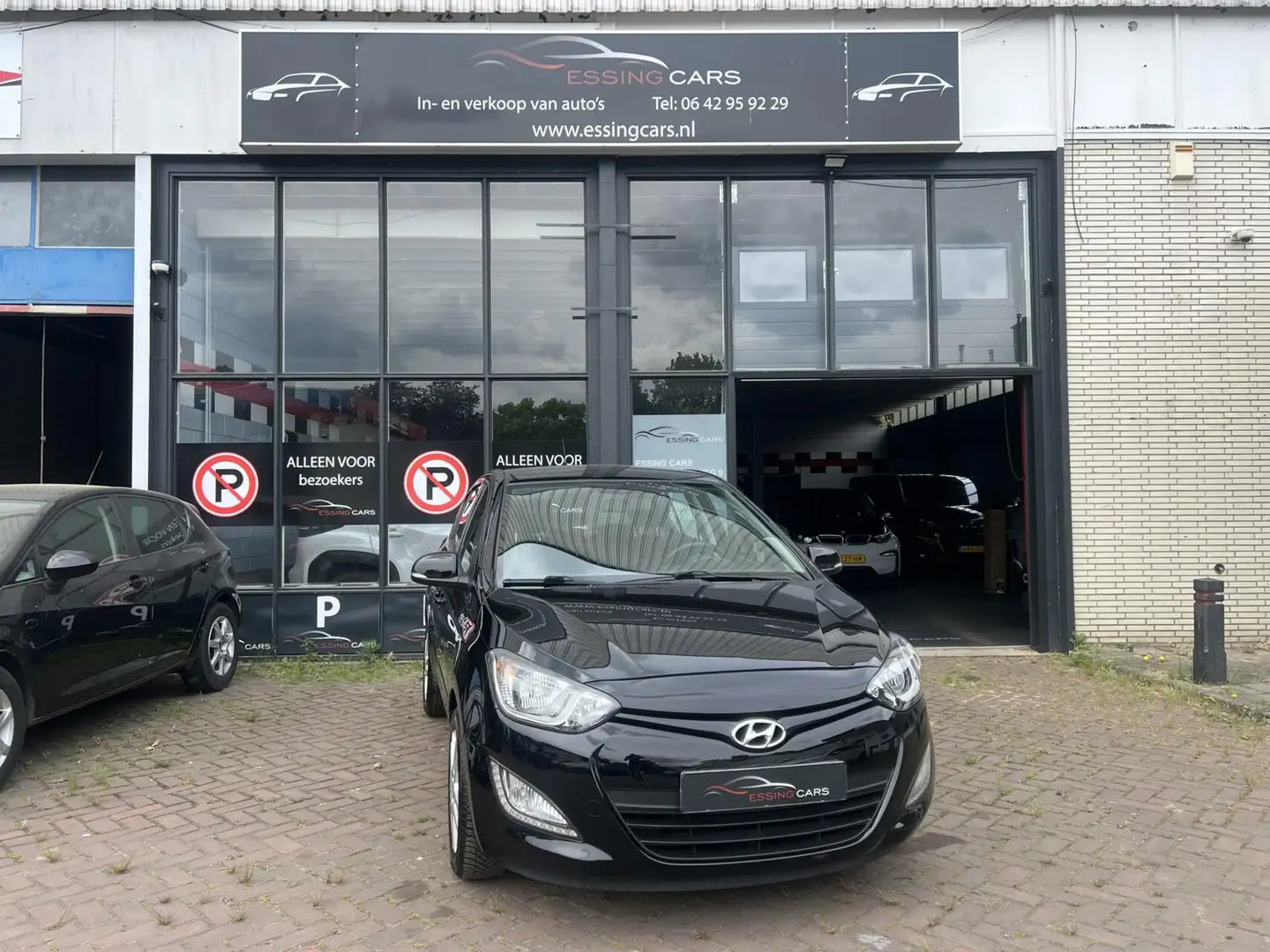 Hyundai i20 1.2i i-Motion Zwart - 1