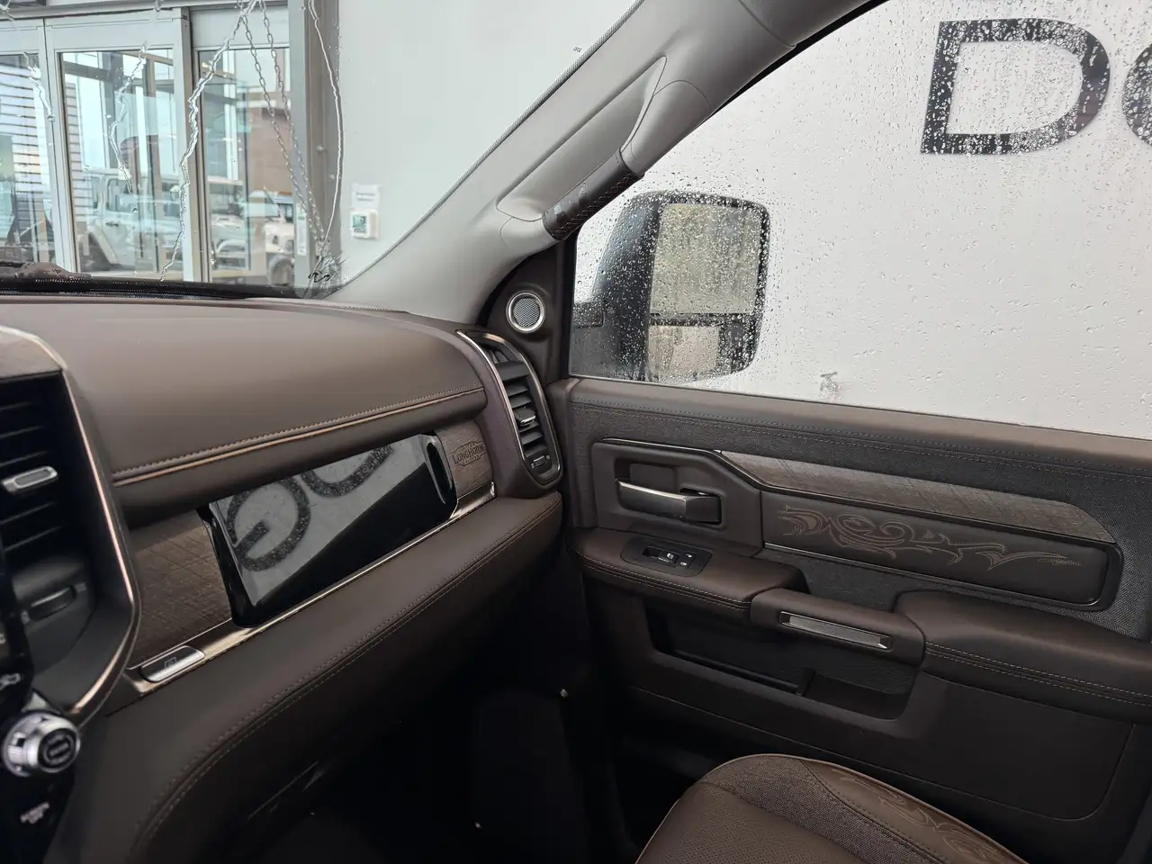 RAM 3500 снимка RAM 3500