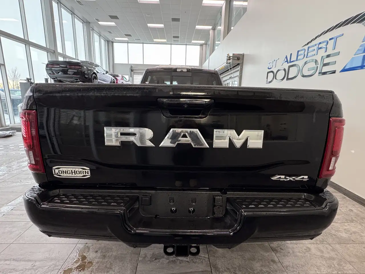 RAM 3500 снимка RAM 3500