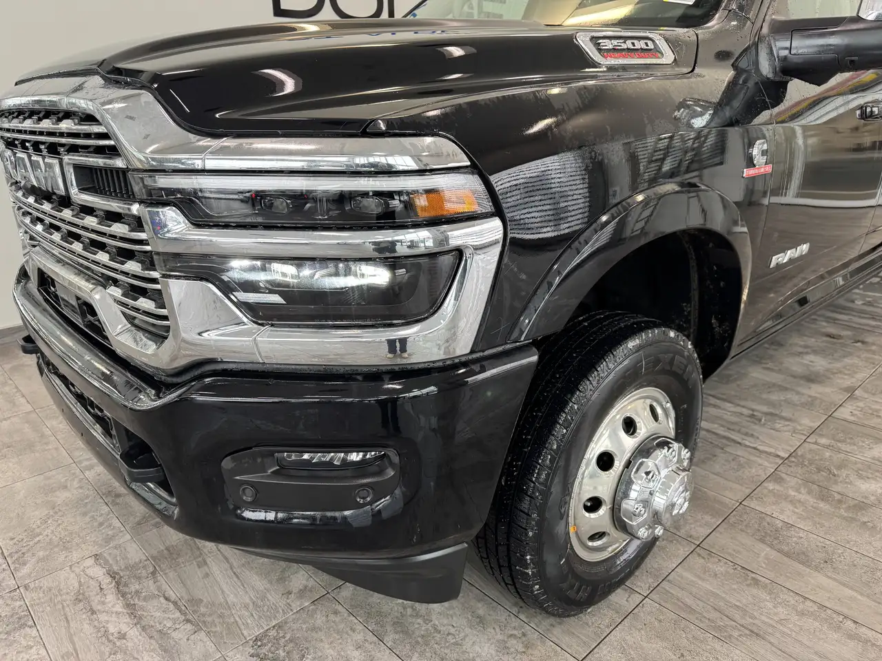 RAM 3500 снимка RAM 3500