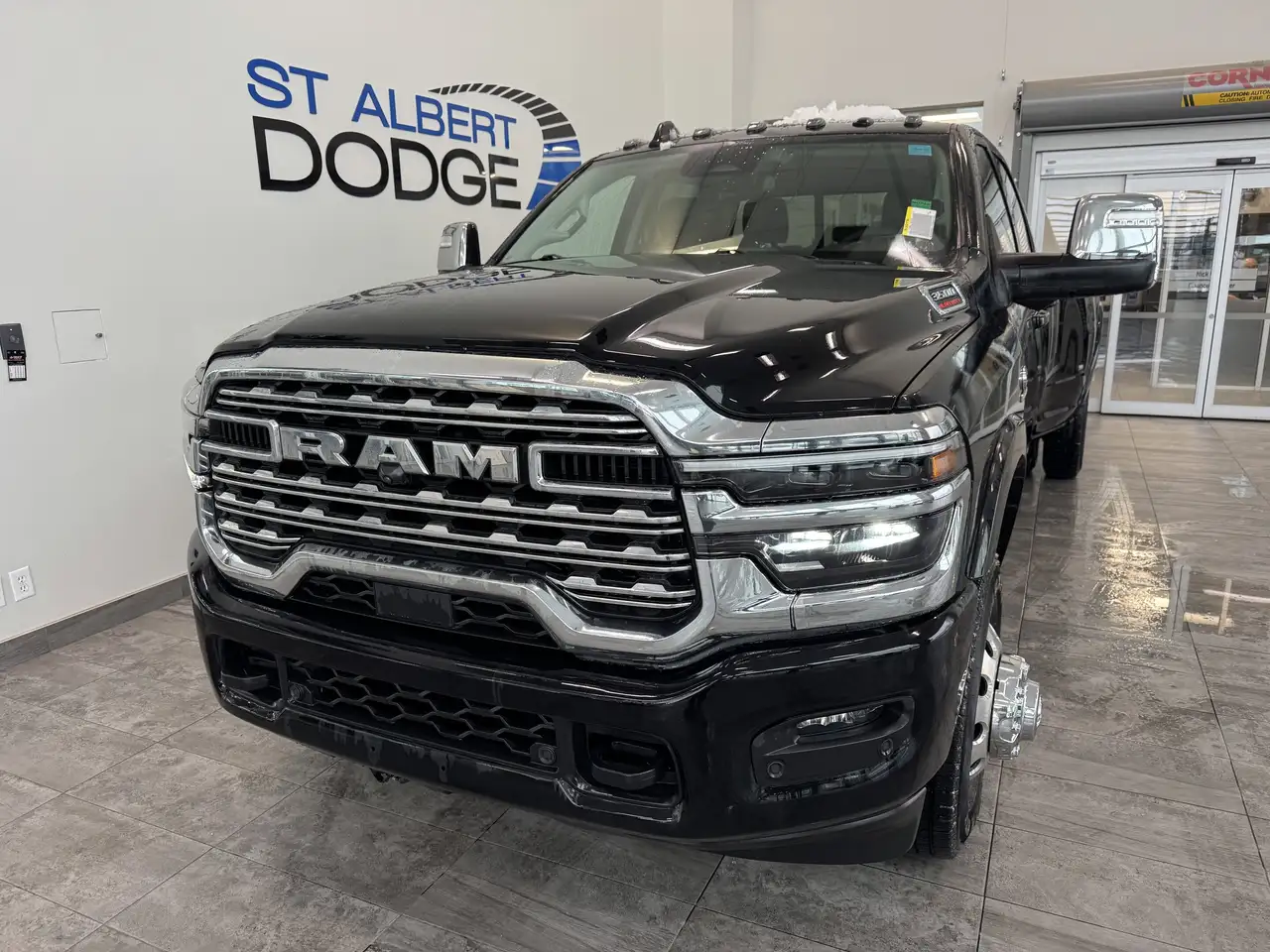 RAM 3500 снимка RAM 3500