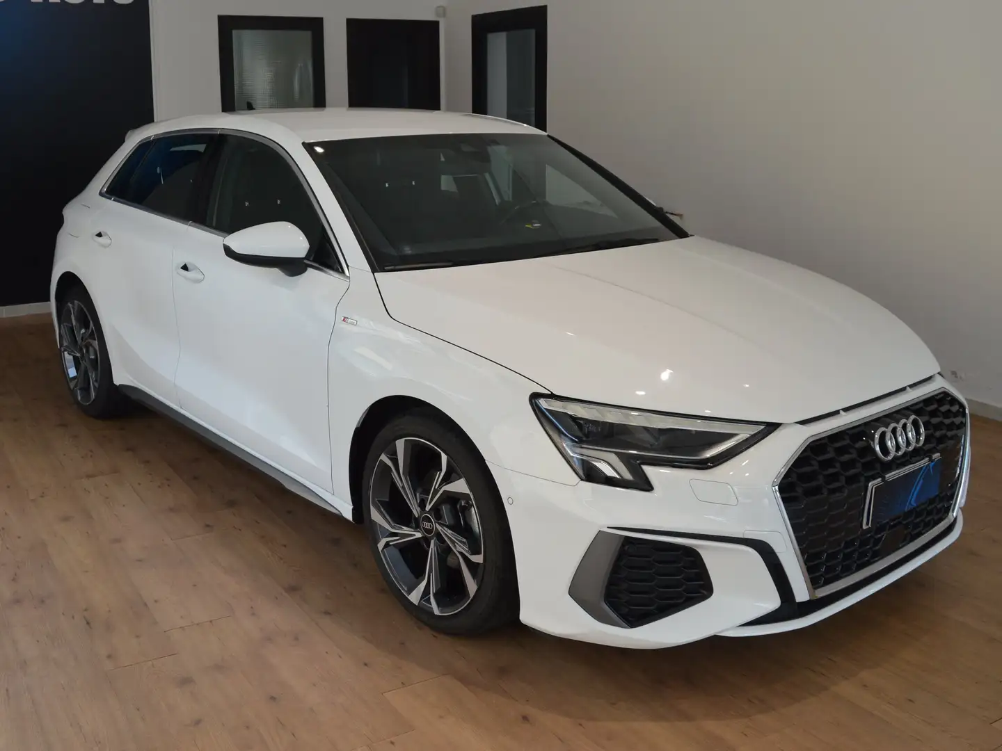 Audi A3 A3 Sportback 30 2.0 tdi S line edition s-tronic Wit - 2