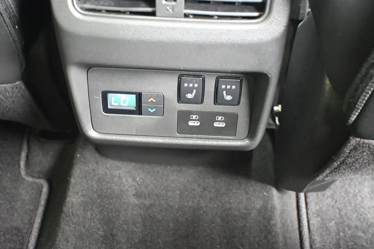 Nissan Rogue photo Nissan Rogue