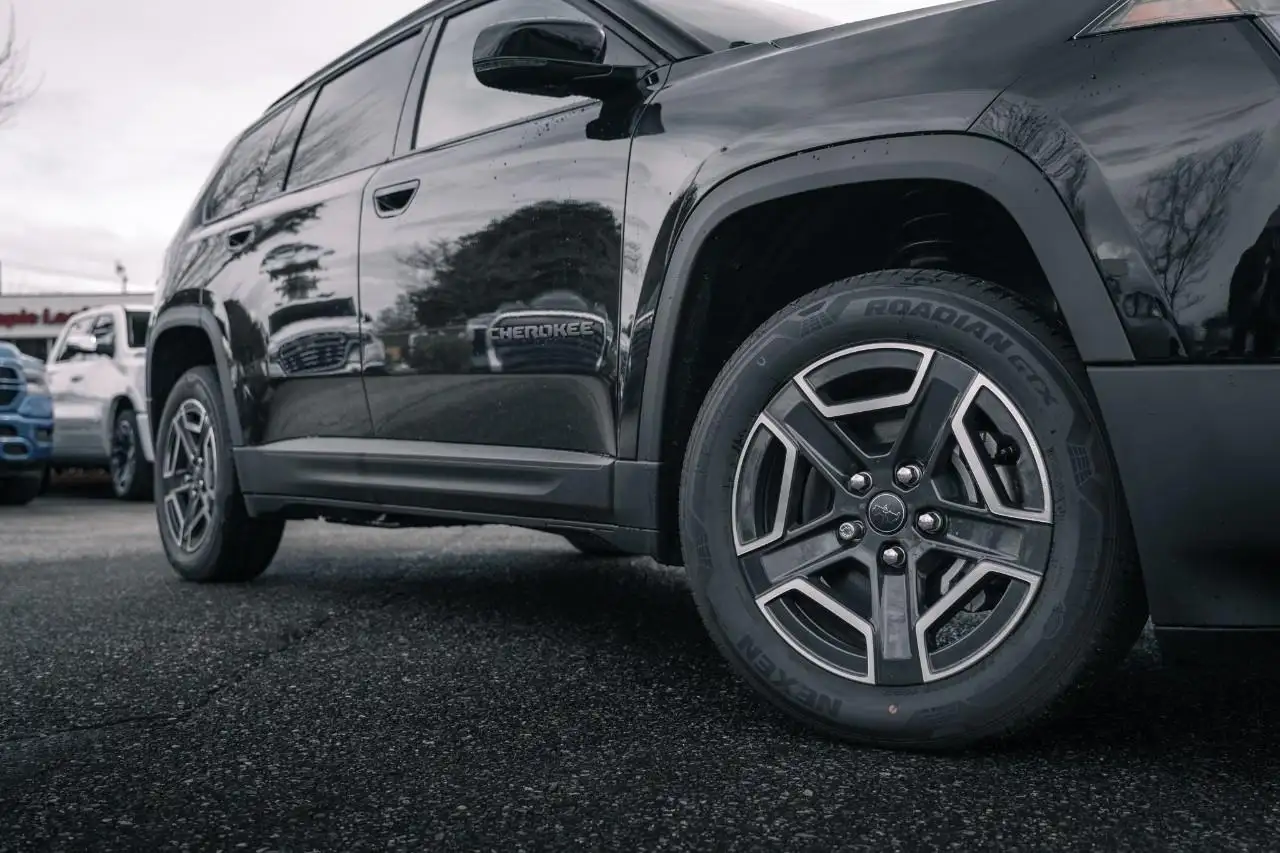 Jeep Cherokee снимка Jeep Cherokee