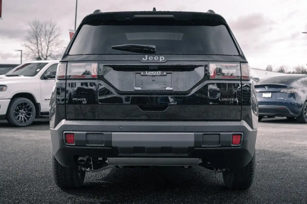 Jeep Cherokee снимка Jeep Cherokee