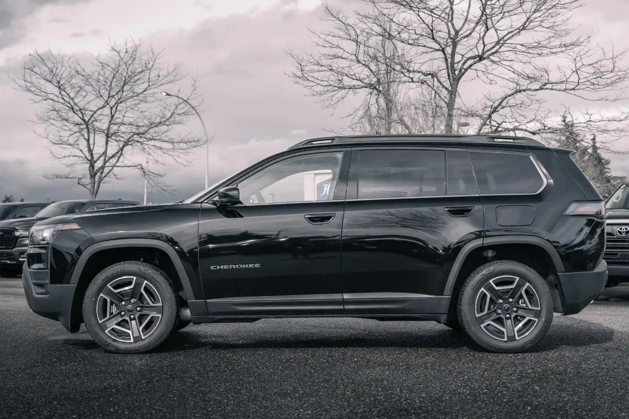 Jeep Cherokee снимка Jeep Cherokee
