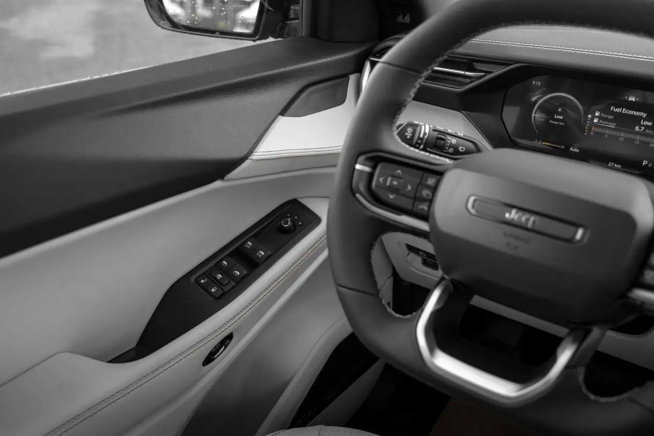 Jeep Cherokee снимка Jeep Cherokee