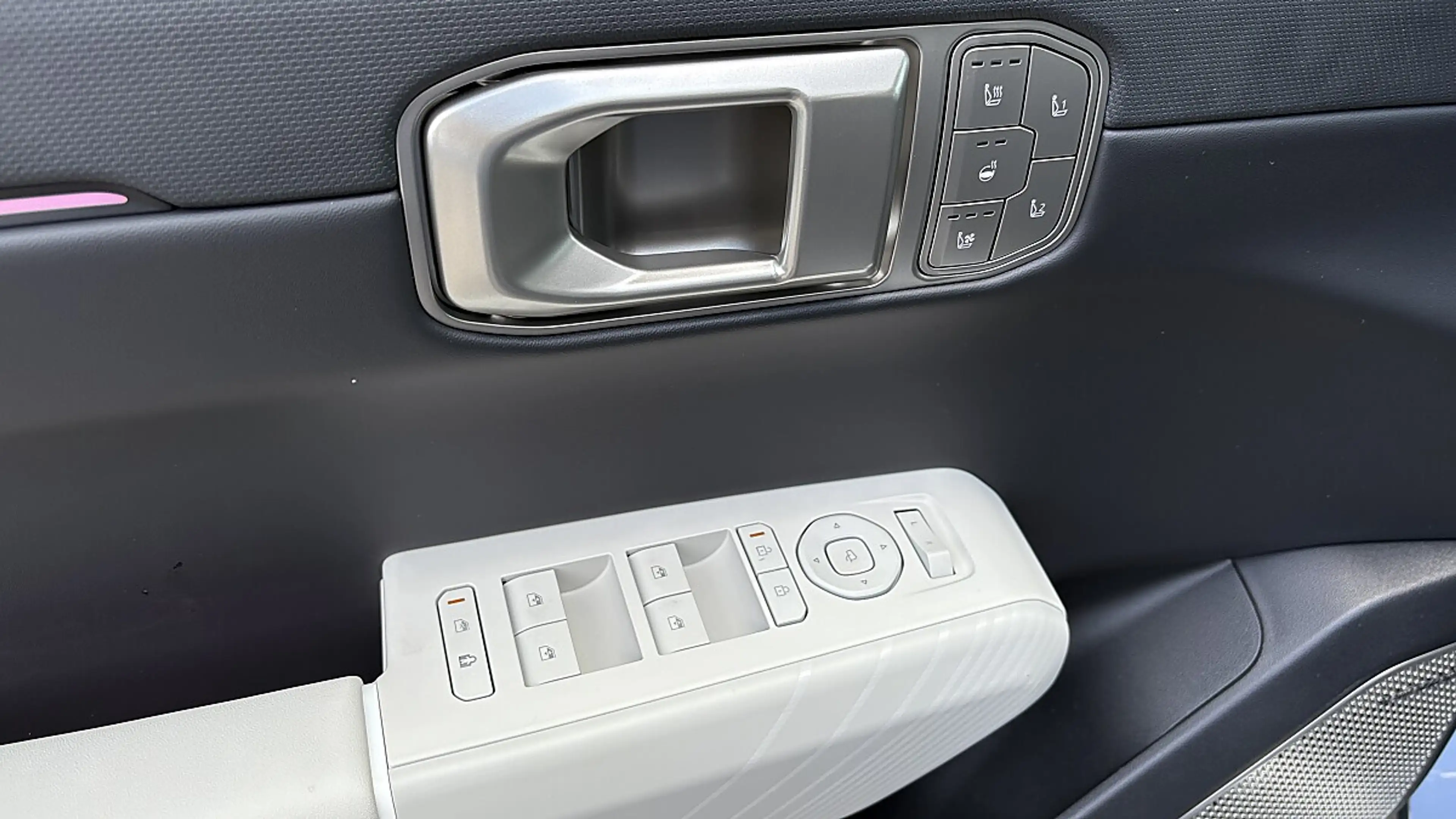 Kia EV4 HB FWD 81,4kWh GT-Line SD — photo 11