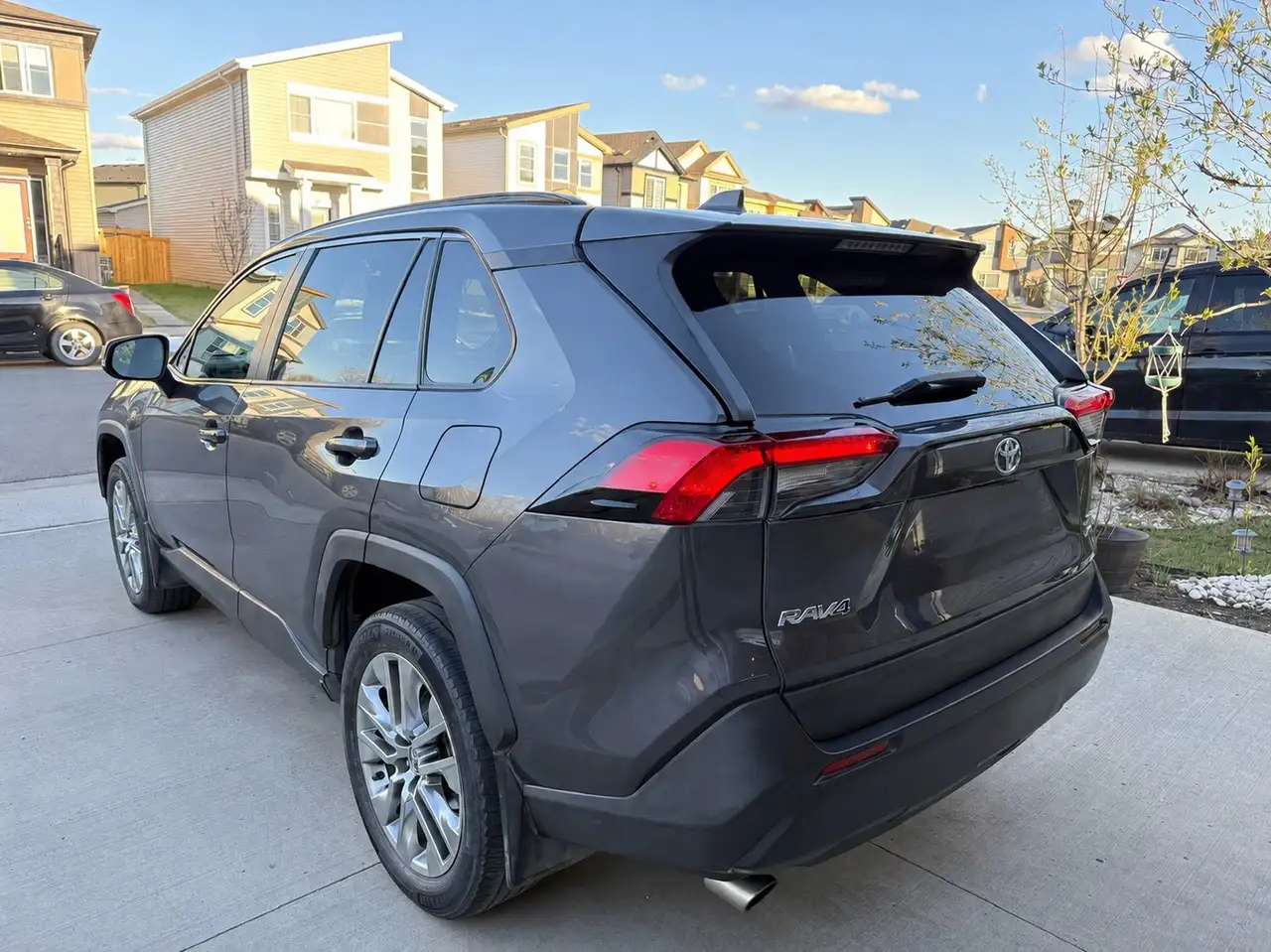 Toyota RAV 4 снимка Toyota RAV 4