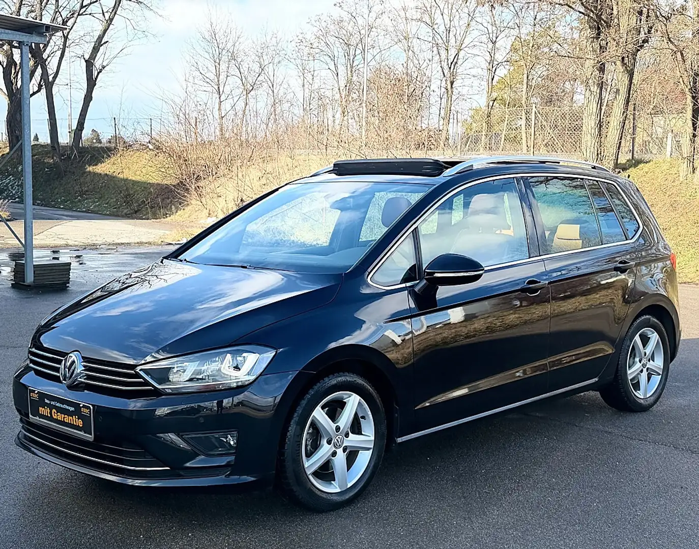 Volkswagen Golf Sportsvan Highline 1,6 BMT TDI Serviceheft lückenlos von VW Schwarz - 2