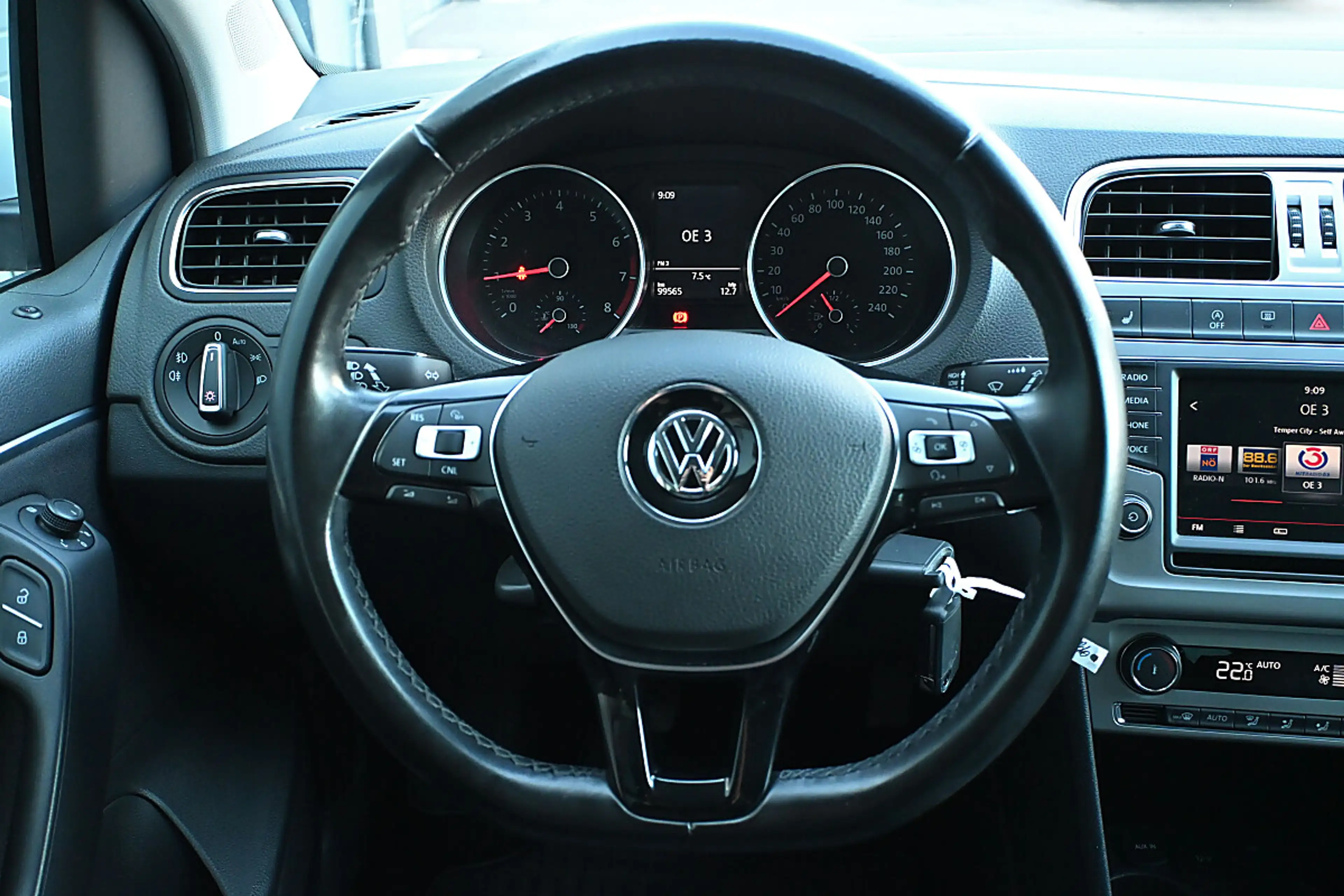 Volkswagen Polo Highline BlueMotion 1,2 TSI LED, Climatronic, T... — photo 10