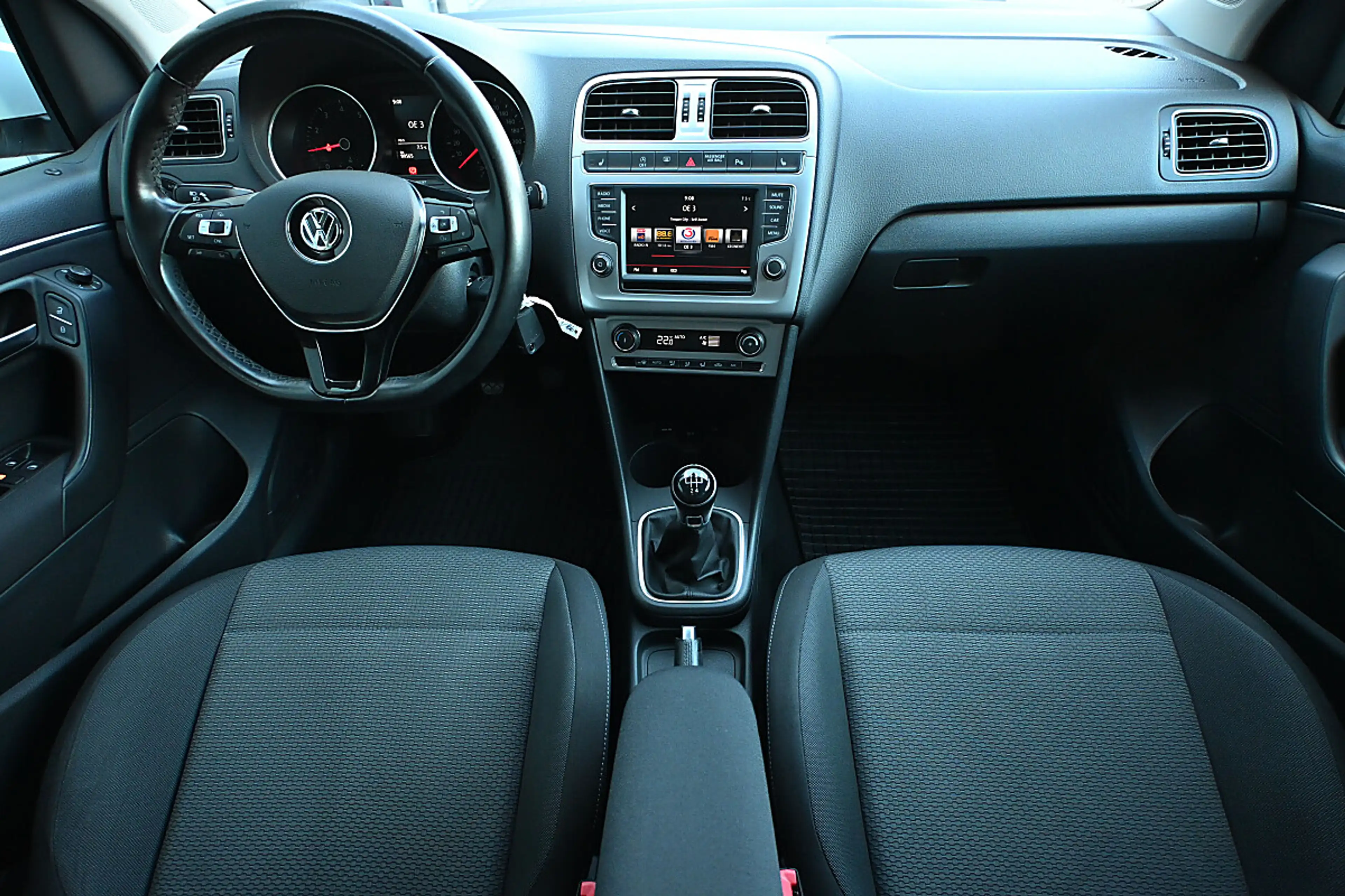 Volkswagen Polo Highline BlueMotion 1,2 TSI LED, Climatronic, T... — photo 9