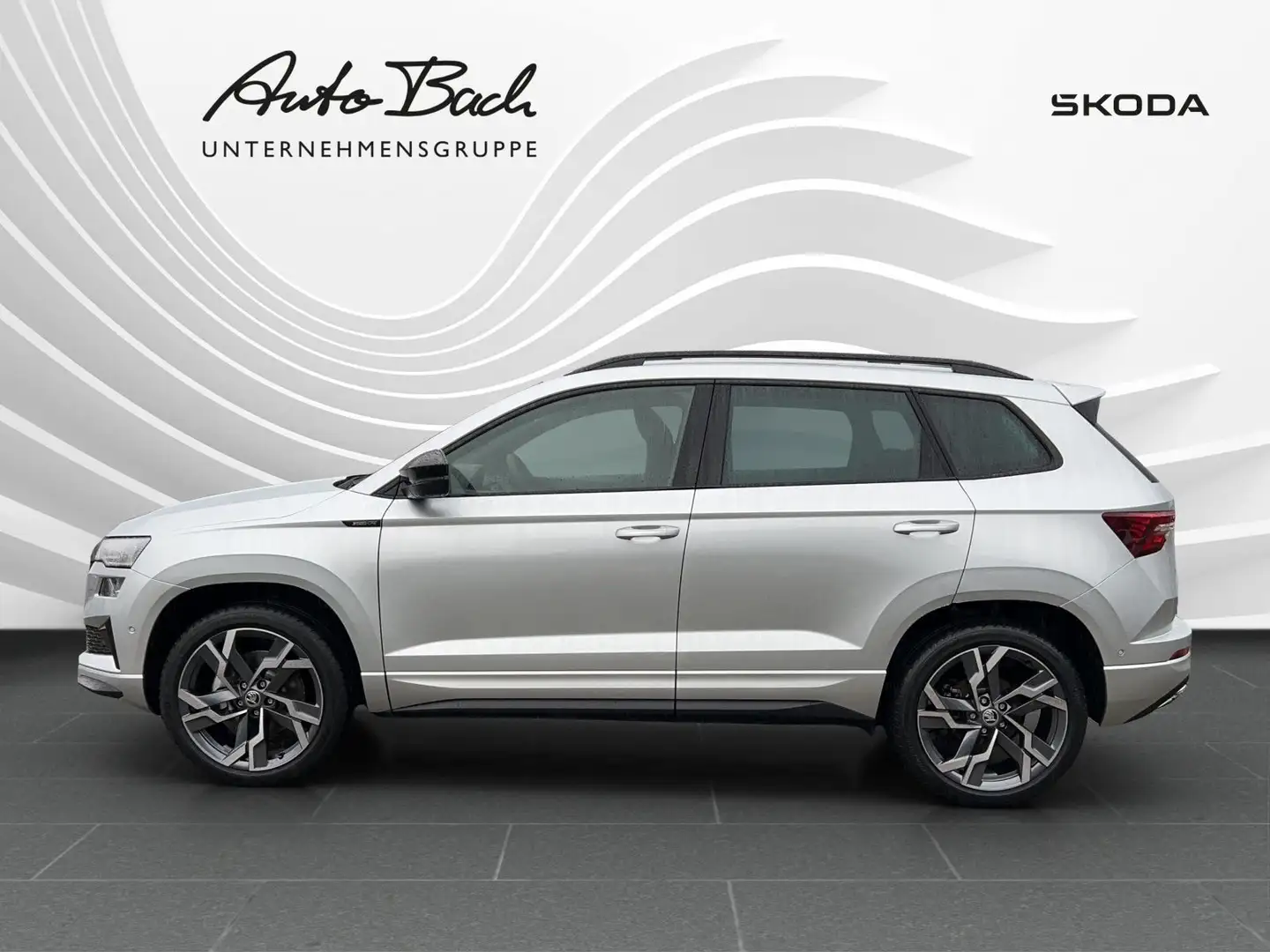 Skoda Karoq 2.0 TDI Sportline DSG 4x4 Navi LED ACC AHK Silber - 2