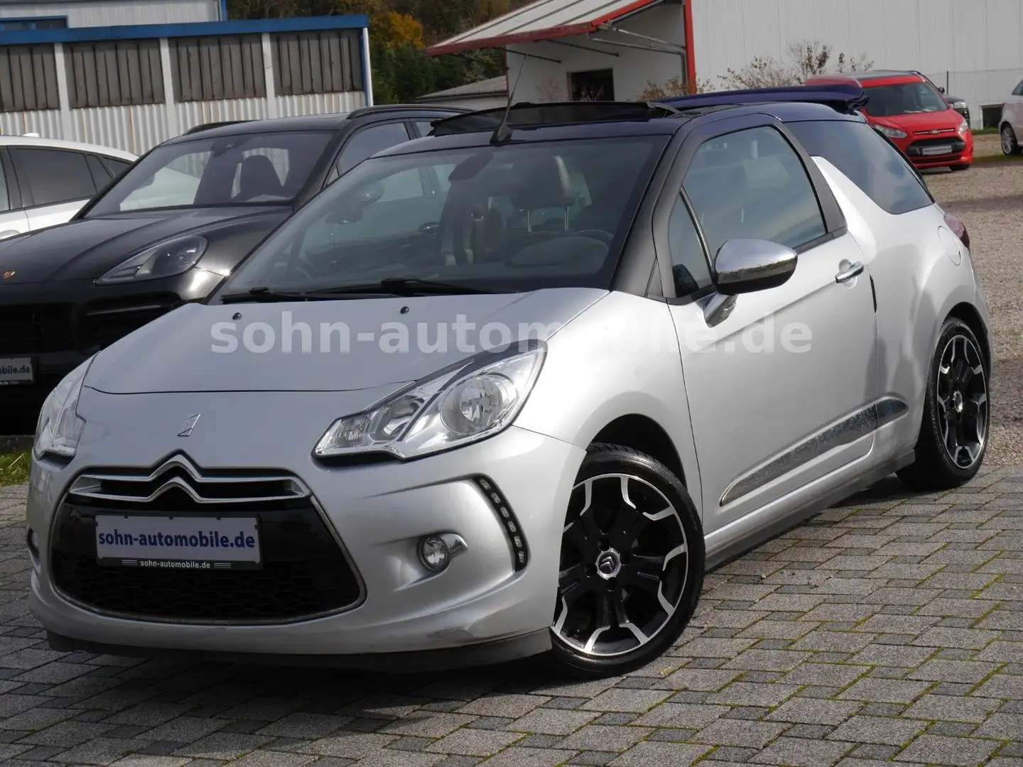 Citroen DS3 Cabrio SportChic 1.Hnd/Scheckheft/Navi/SR+WR Gris - 1