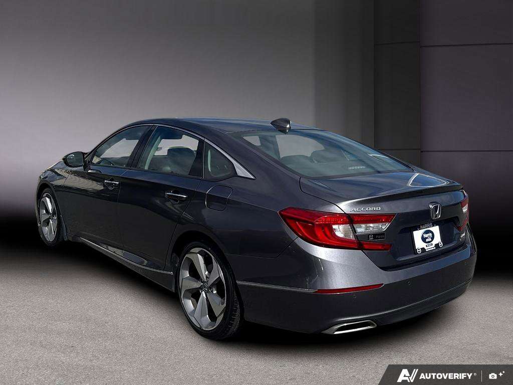 2018 Honda Accord Touring 2.0T LEATHER / NAVIGATION!! — снимка 1