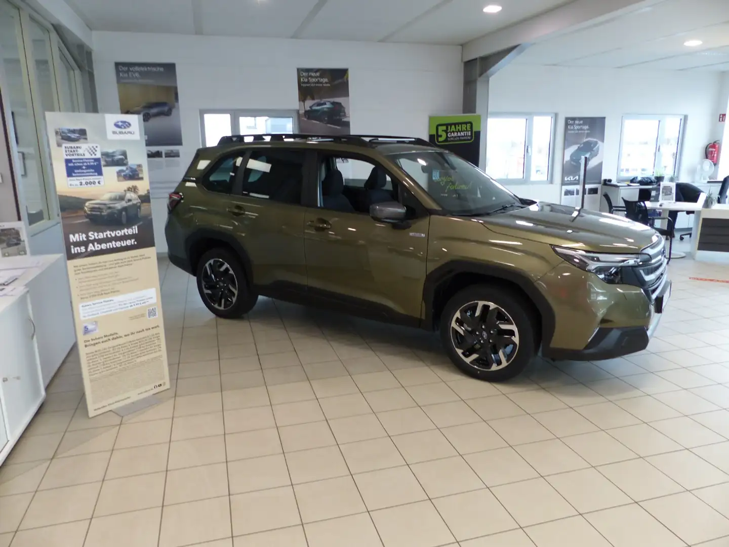 Subaru Forester 2.0ie - Exclusive & viel Zubehör Vert - 2