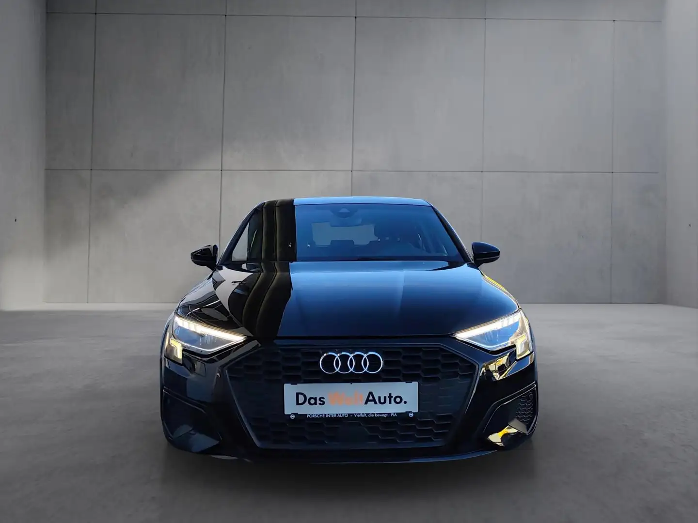 Audi A3 30 TFSI intense Noir - 2