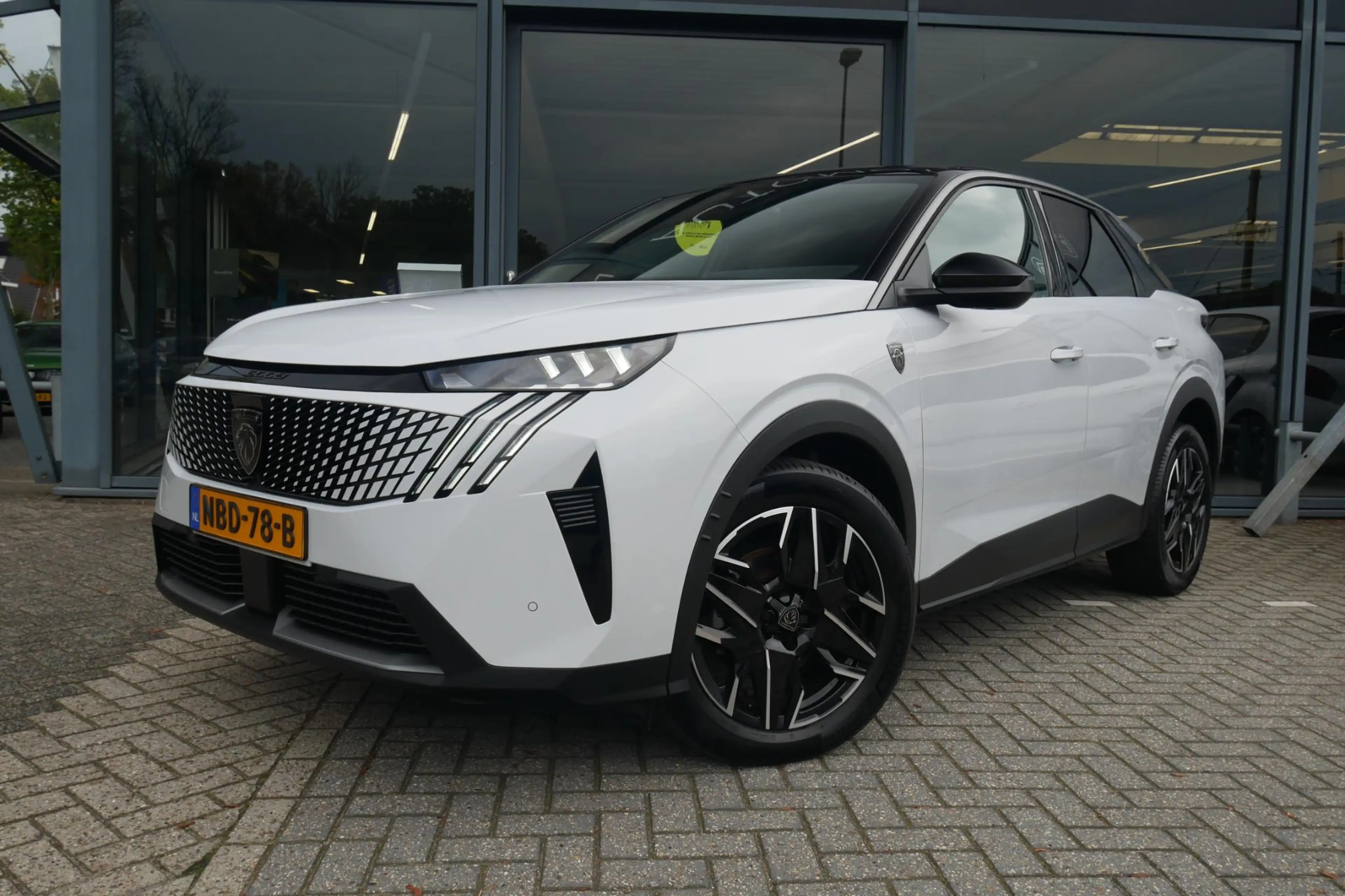 Peugeot 3008 1.2 Hybrid 136 GT | Camera | Stoel/Stuur Verwarmin — photo 2