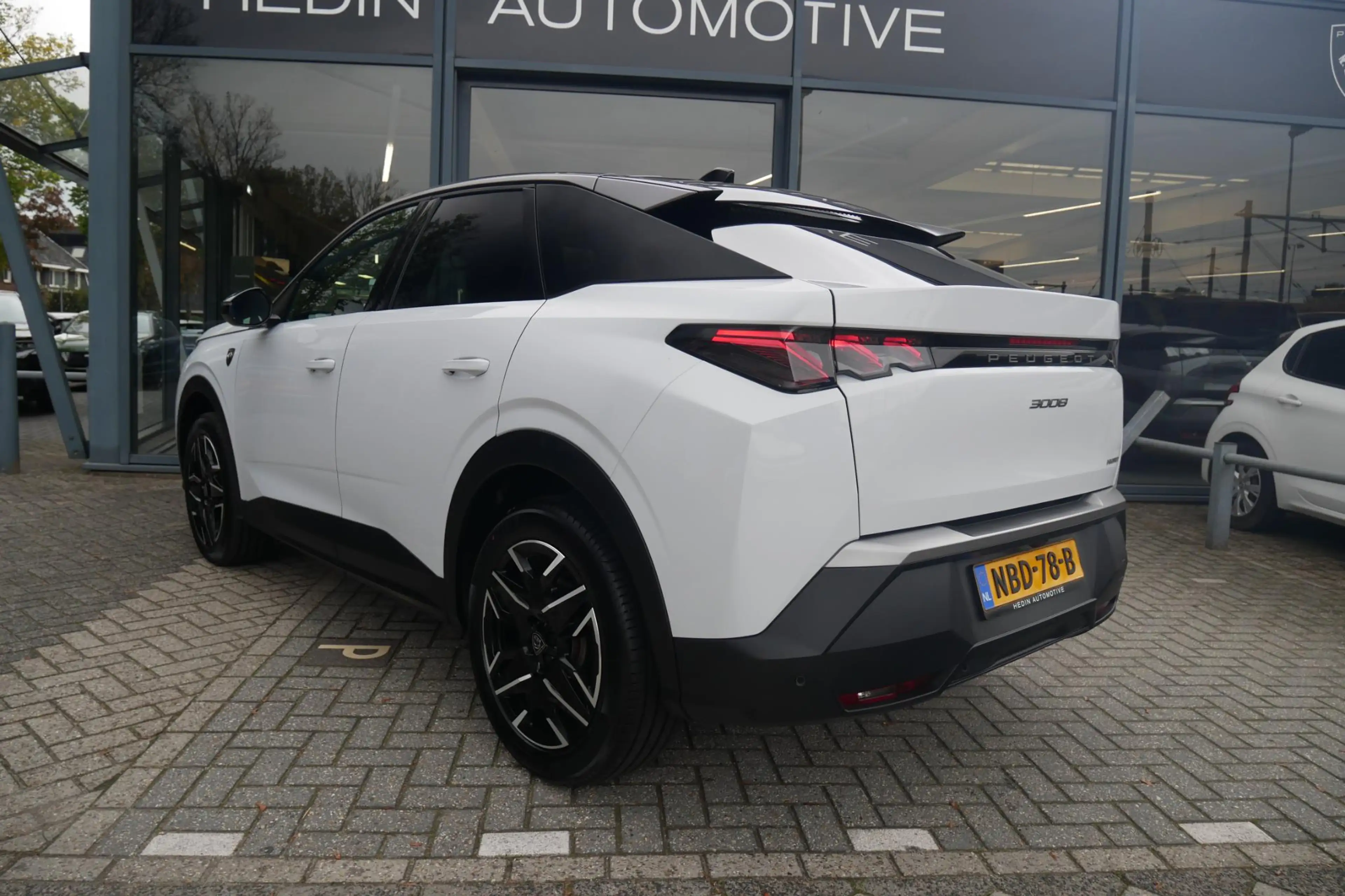 Peugeot 3008 1.2 Hybrid 136 GT | Camera | Stoel/Stuur Verwarmin — photo 8