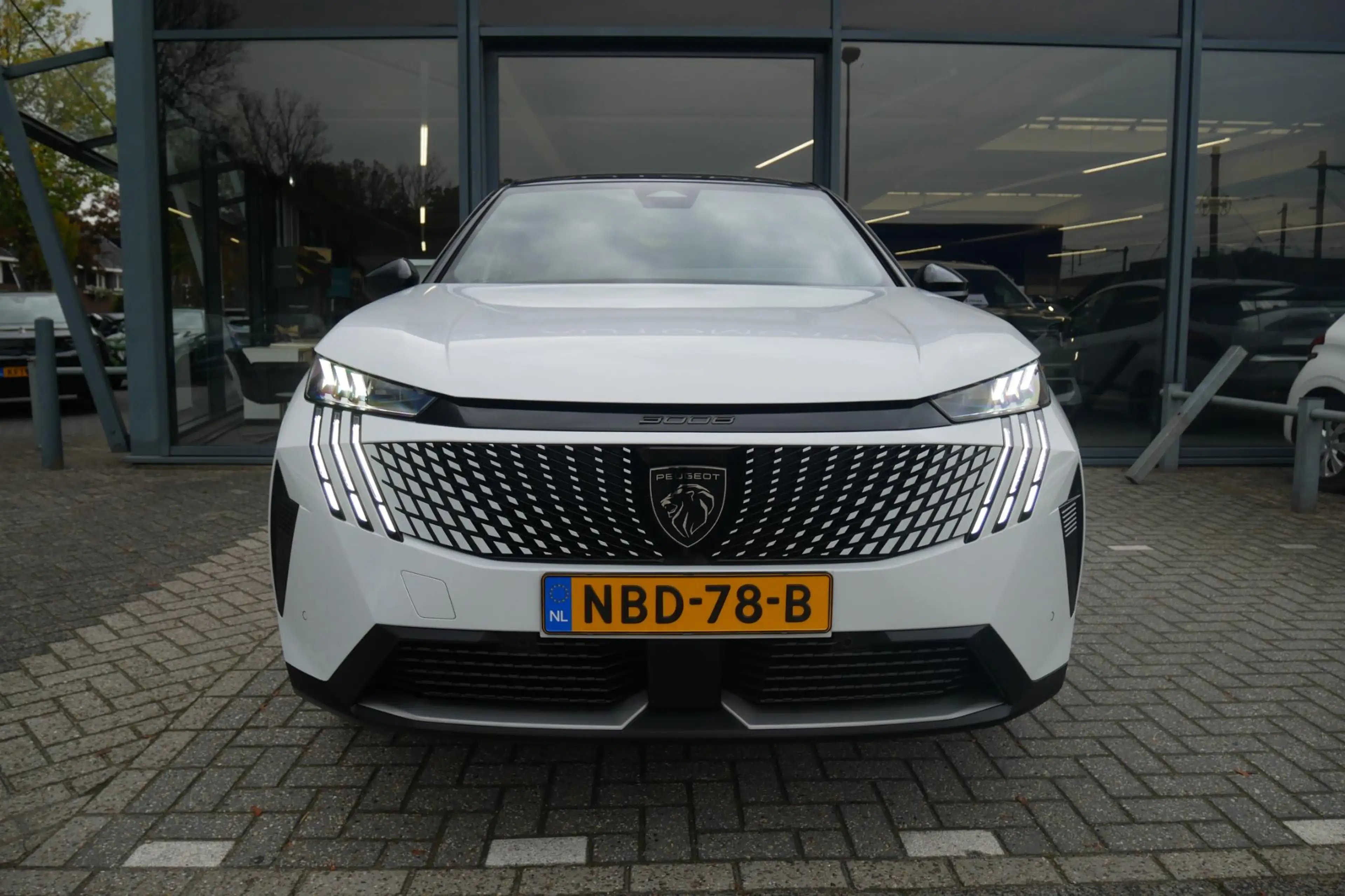 Peugeot 3008 1.2 Hybrid 136 GT | Camera | Stoel/Stuur Verwarmin — photo 3