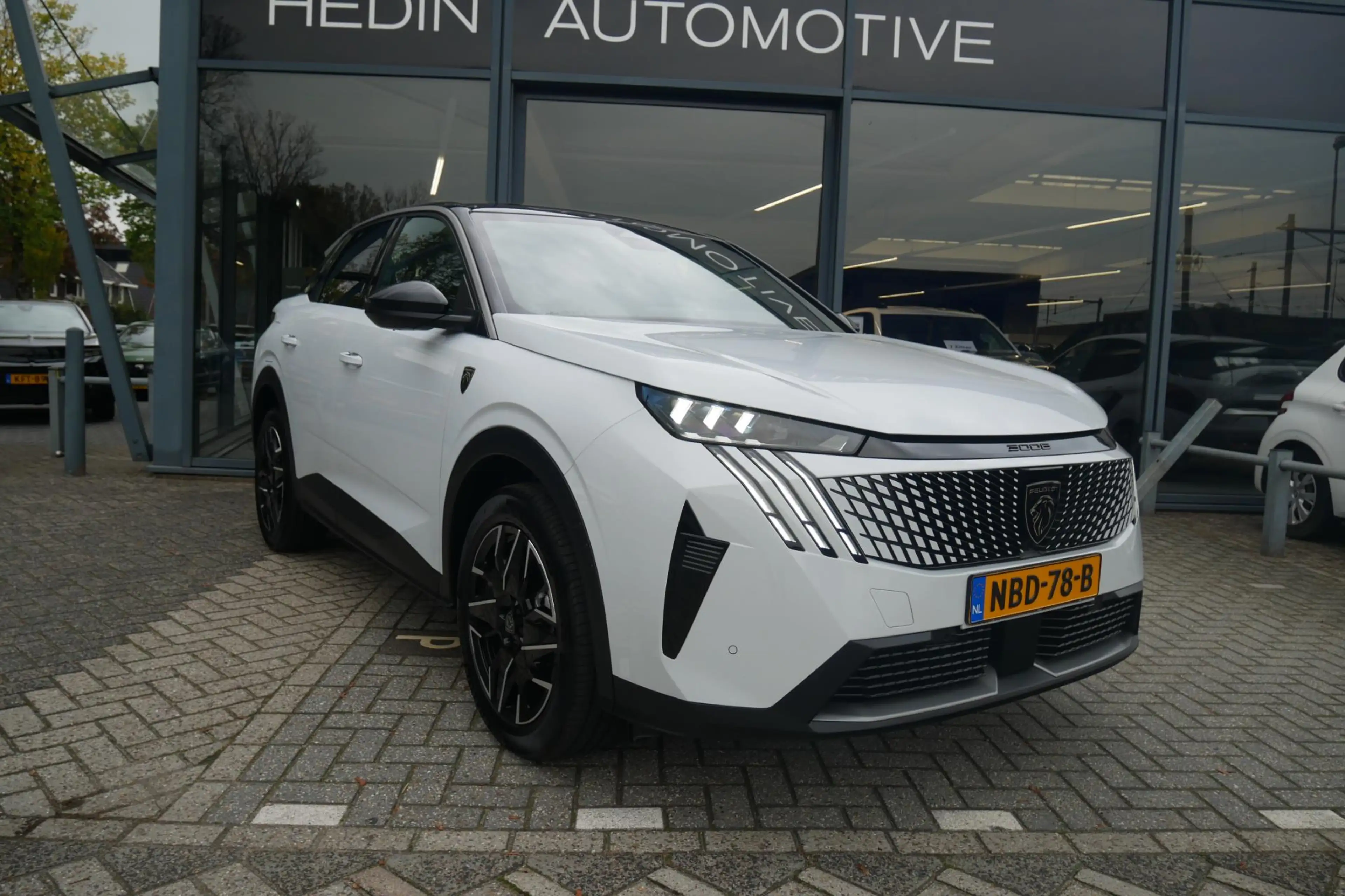 Peugeot 3008 1.2 Hybrid 136 GT | Camera | Stoel/Stuur Verwarmin — photo 4