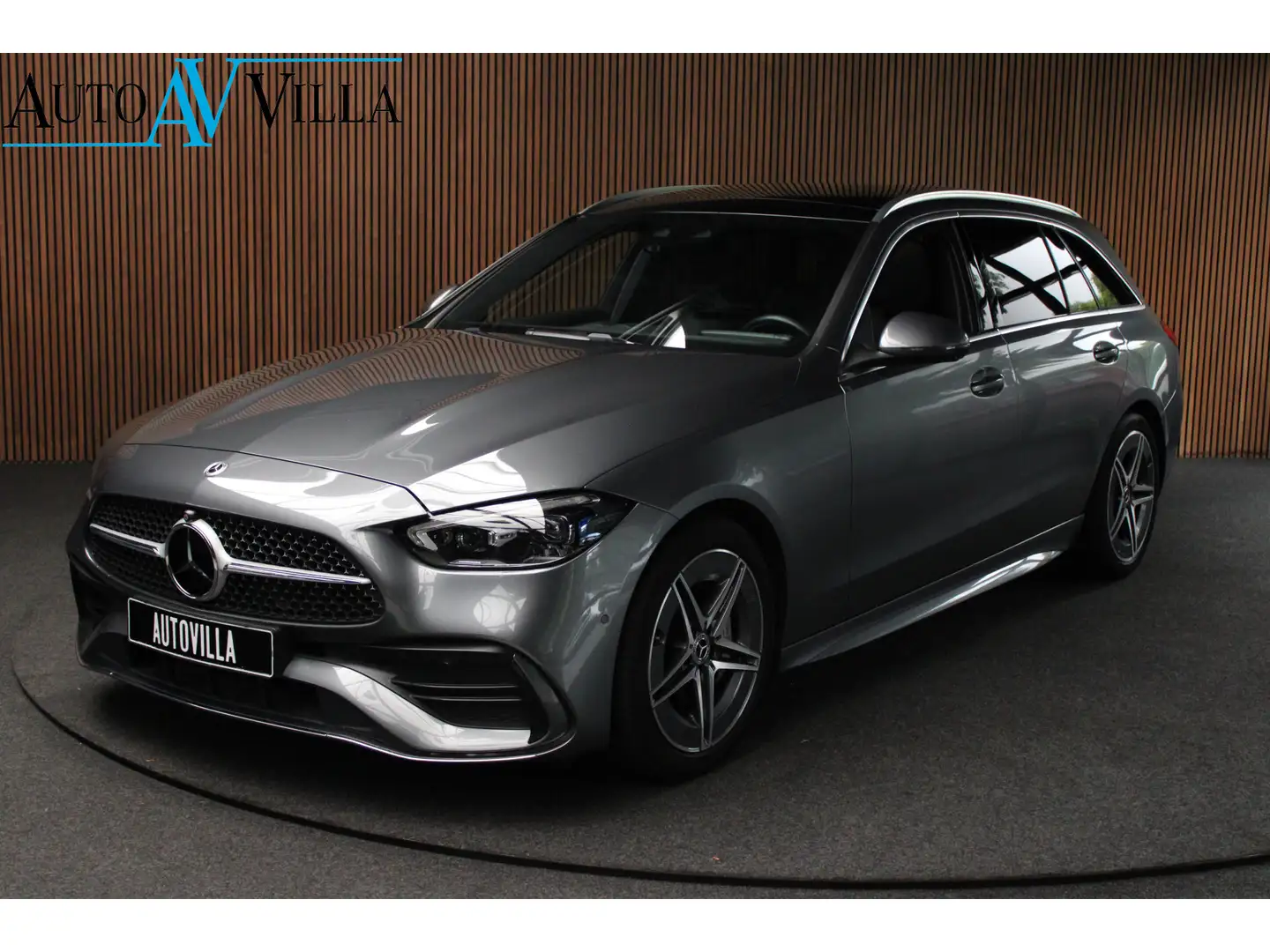 Mercedes-Benz C 220 Estate 220d AMG Panodak Leer Navi HUD 360° Massage Grijs - 1