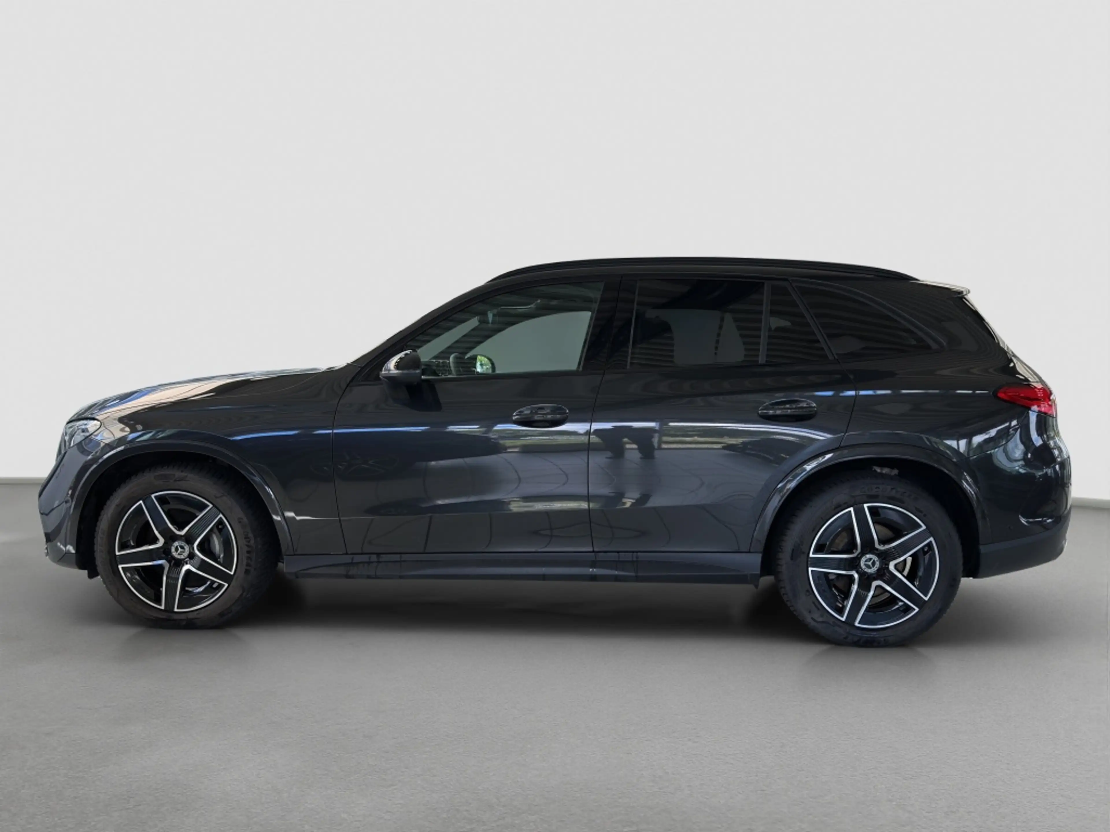 Mercedes-Benz GLC 220 d 4MATIC AMG*Night*Nav*KeyLess*PDC*RFK — photo 3