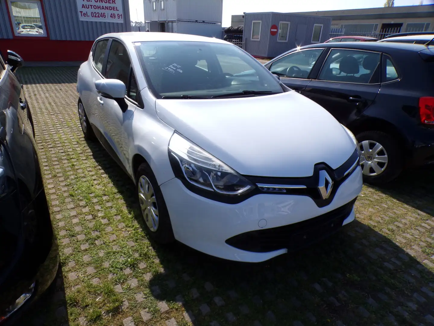 Renault Clio Expression Weiß - 1
