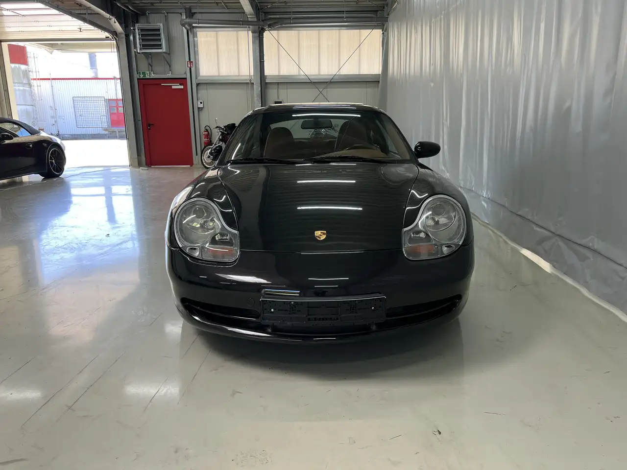 Porsche 996 911 Carrera 4 Millennium, foto 3