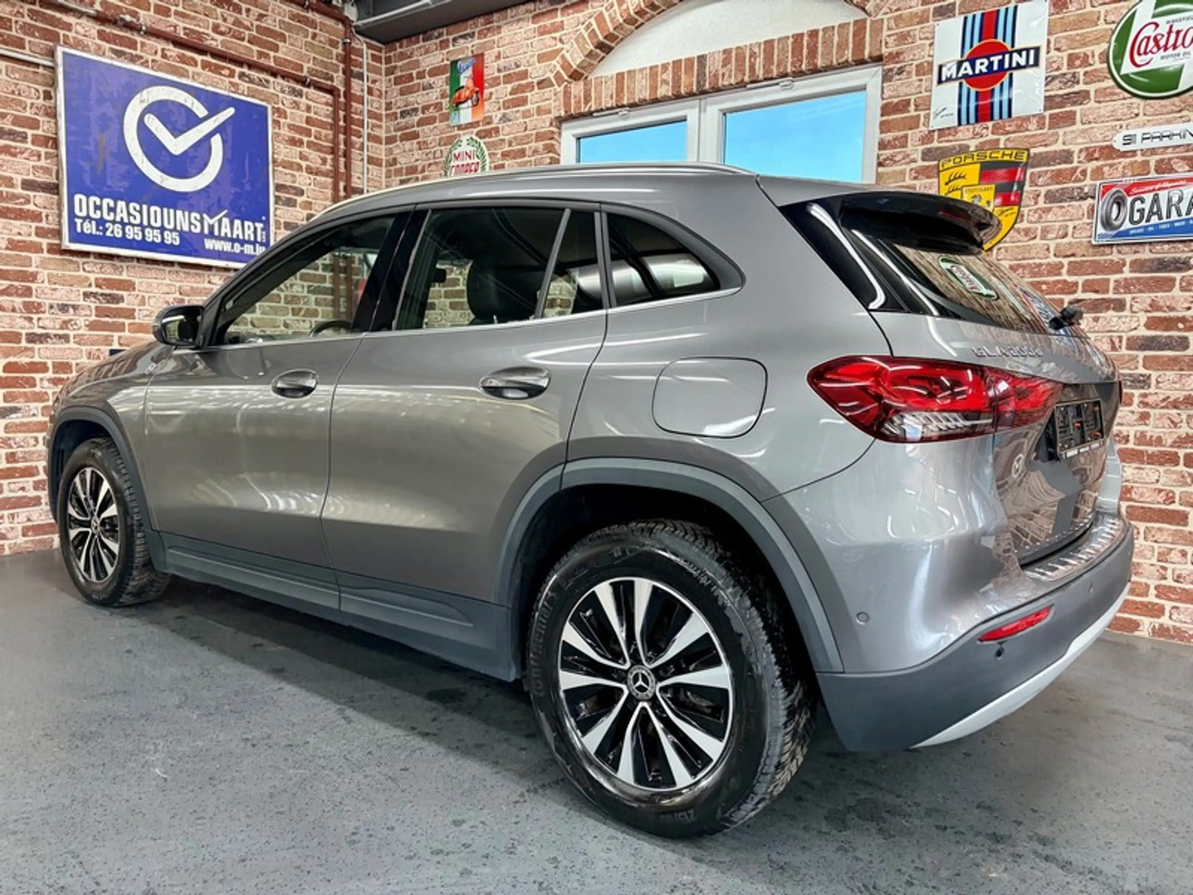 Mercedes-Benz GLA 200 GLA 200d 2.0 150cv Auto BUSINESS SOLUTION — photo 2