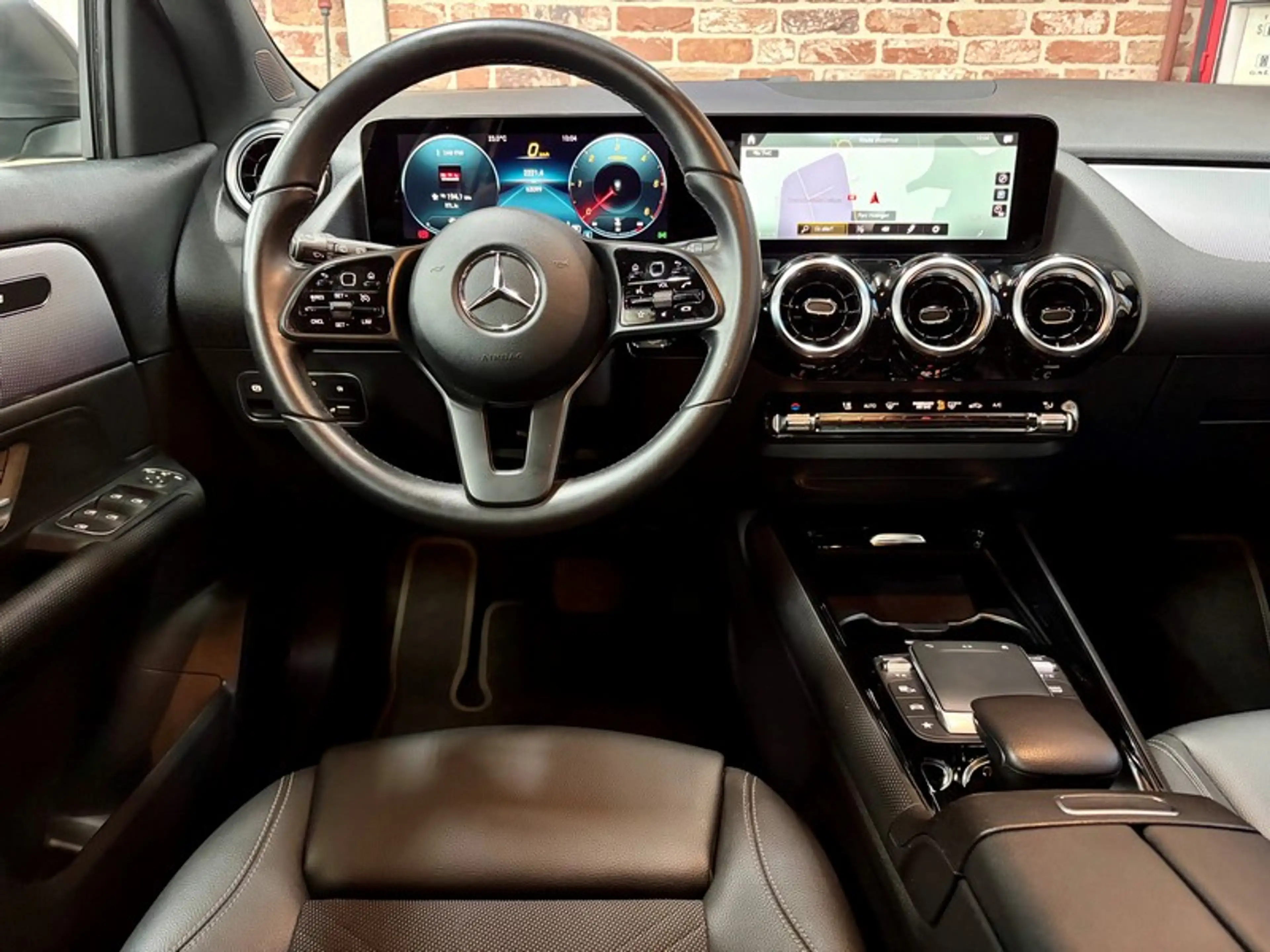 Mercedes-Benz GLA 200 GLA 200d 2.0 150cv Auto BUSINESS SOLUTION — photo 4
