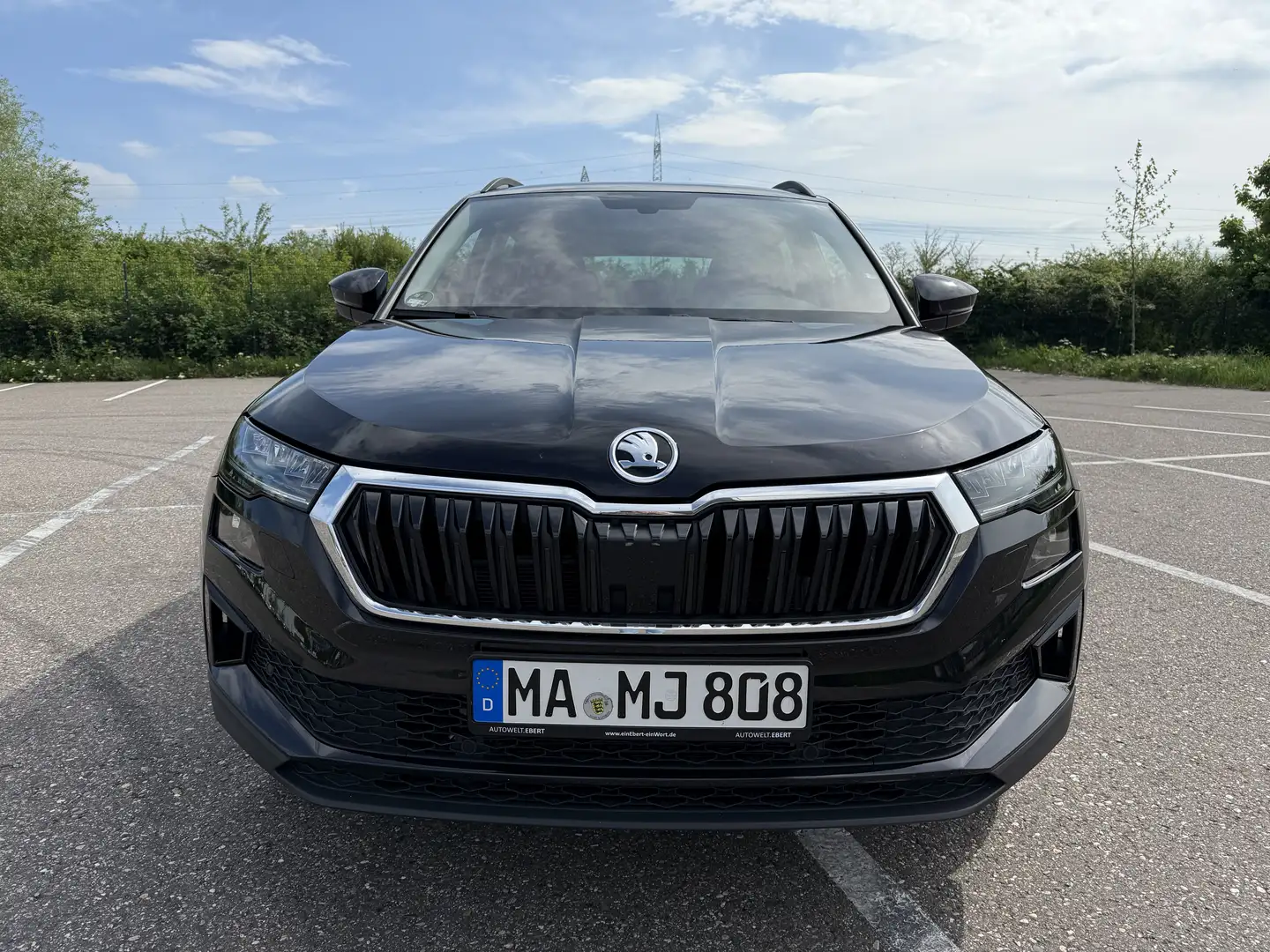 Skoda Karoq Tour Schwarz - 2