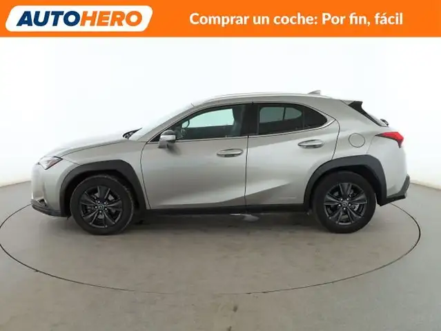 Lexus UX view 3