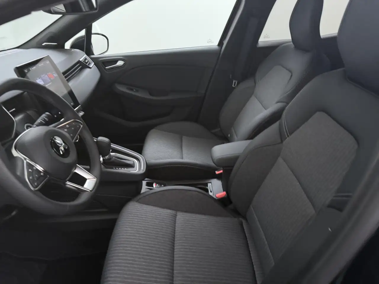 Mitsubishi Colt 2026 — фото 13