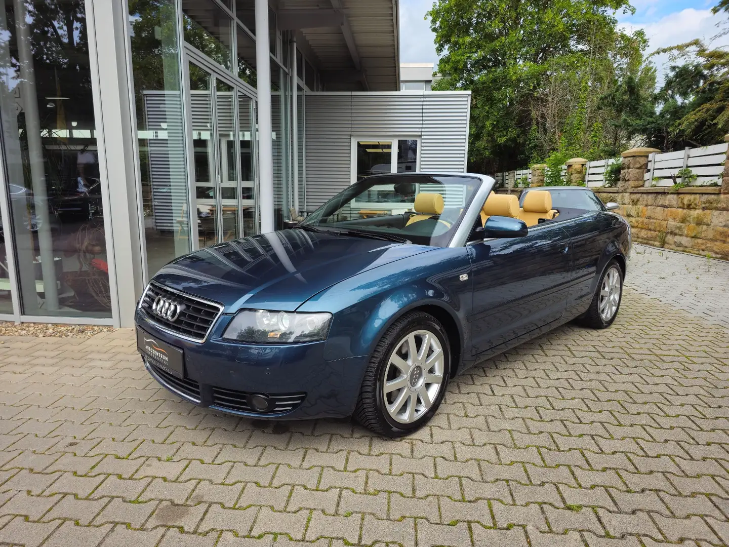 Audi A4 Cabriolet 3.0 Quattro Tiptronic *BOSE*MEMORY*LEDE Grün - 1
