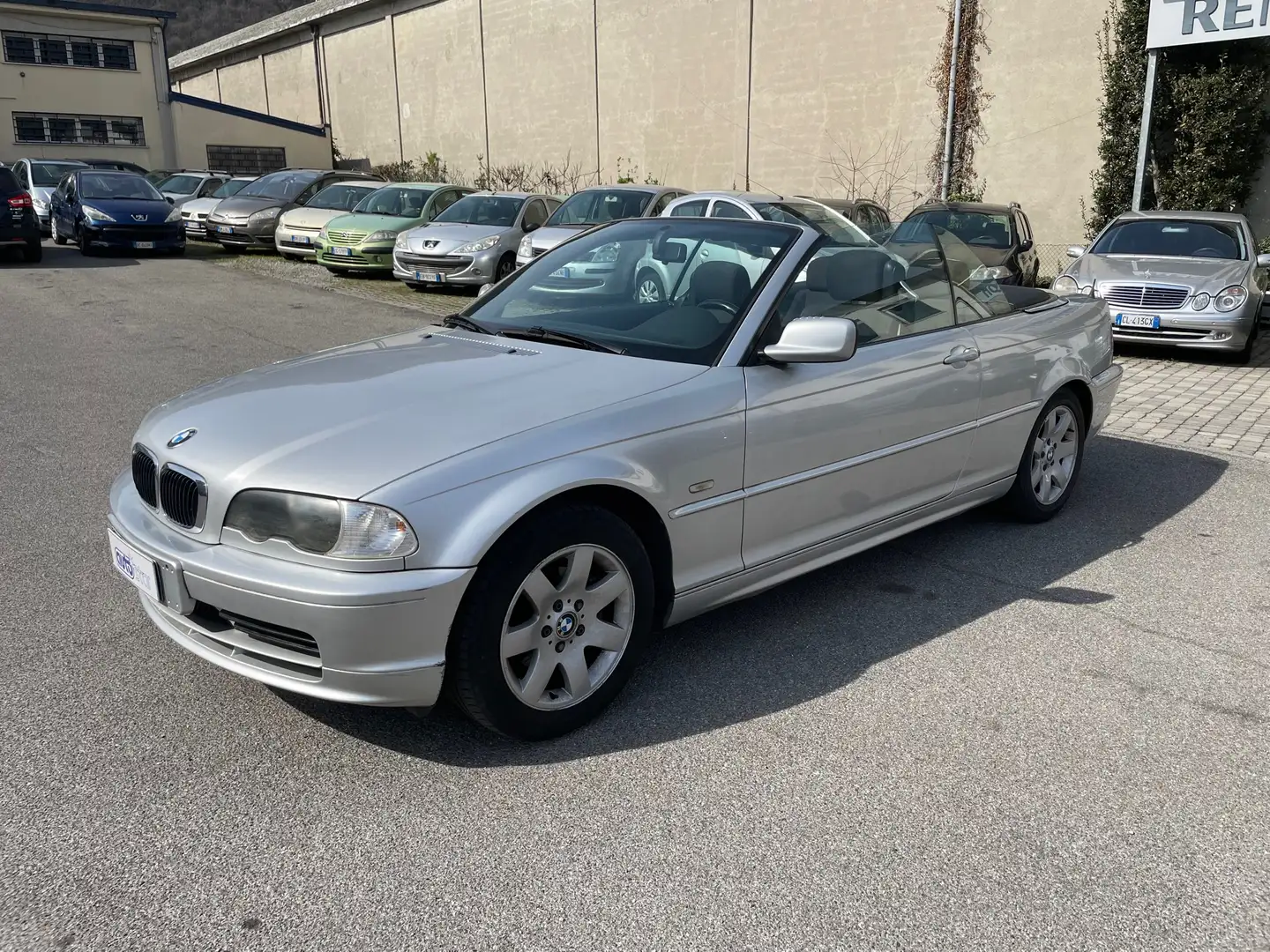 BMW 318 318ci Cabrio 143cv FL Silber - 1