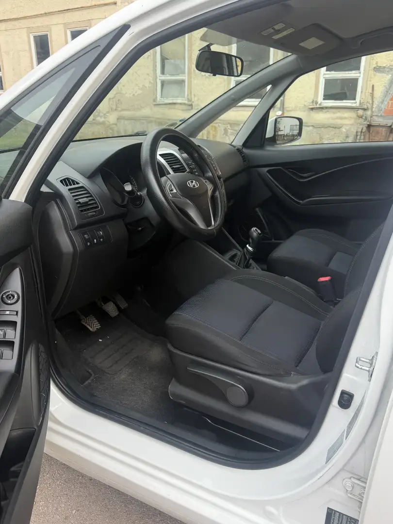 Hyundai iX20 1.4 CRDi TÜV bis 09/26 TOP Zustand - 2