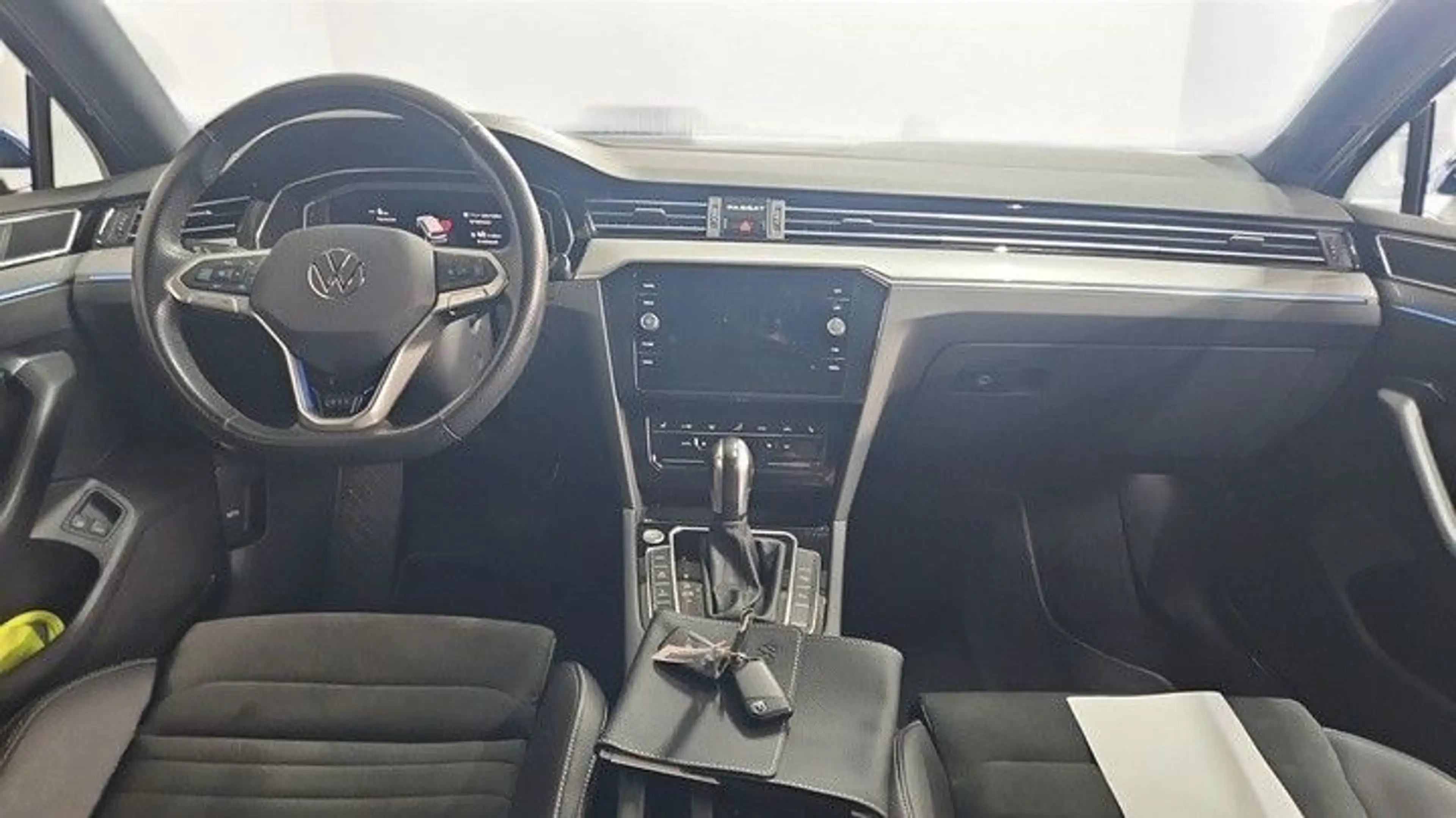 Volkswagen Passat Variant Passat Var. GTE LED-IQ*ACC*LEDER*VIRTUAL*MASSAGE — photo 9