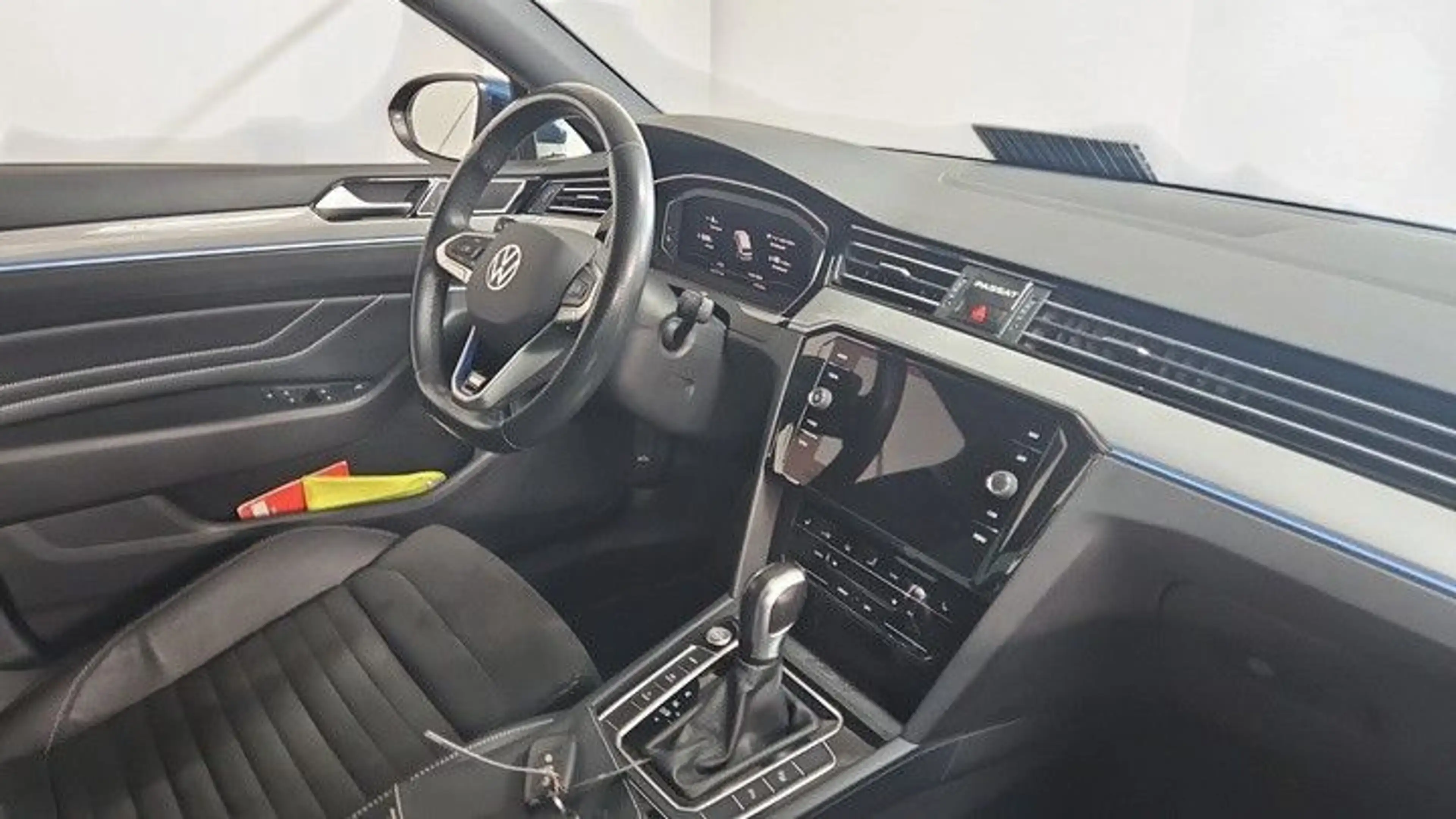 Volkswagen Passat Variant Passat Var. GTE LED-IQ*ACC*LEDER*VIRTUAL*MASSAGE — photo 5