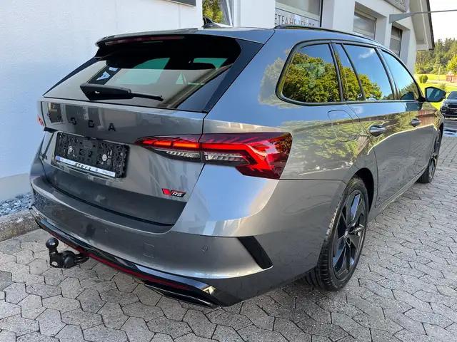 Skoda Octavia view 6