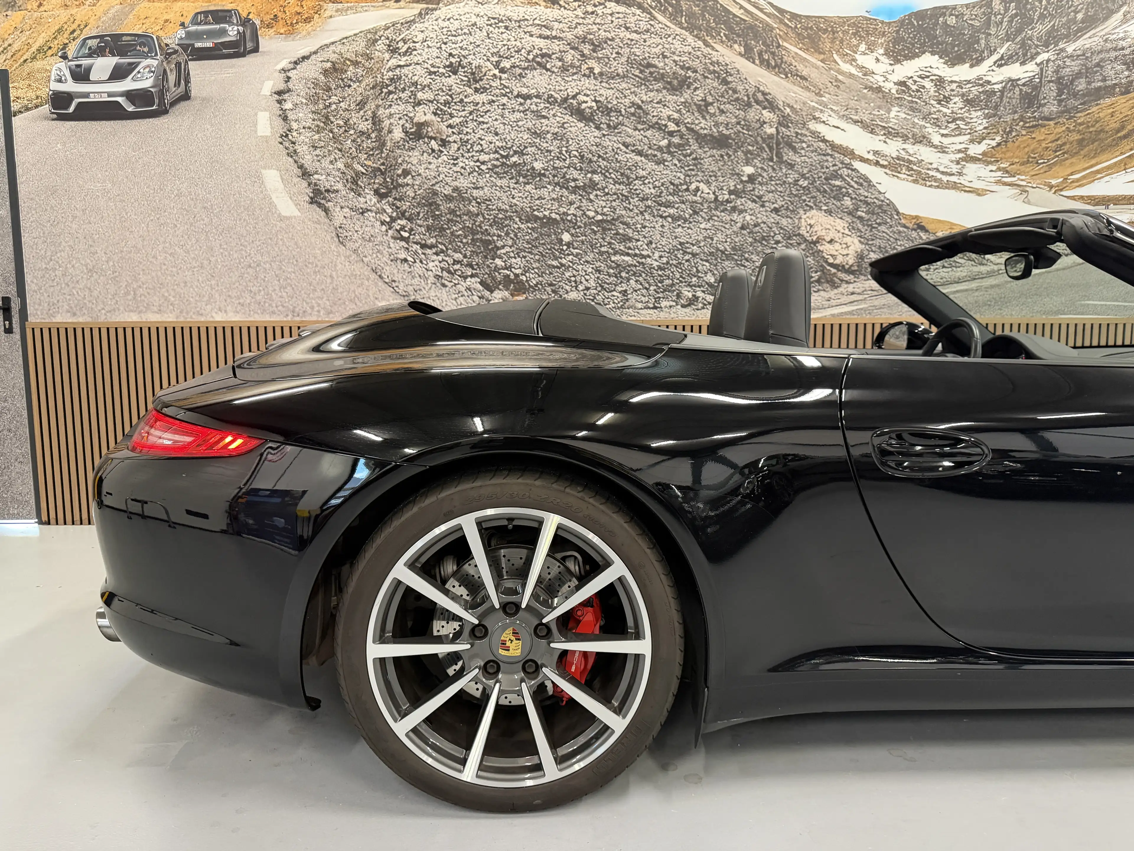 Porsche 911 3.8 Carrera S — photo 14