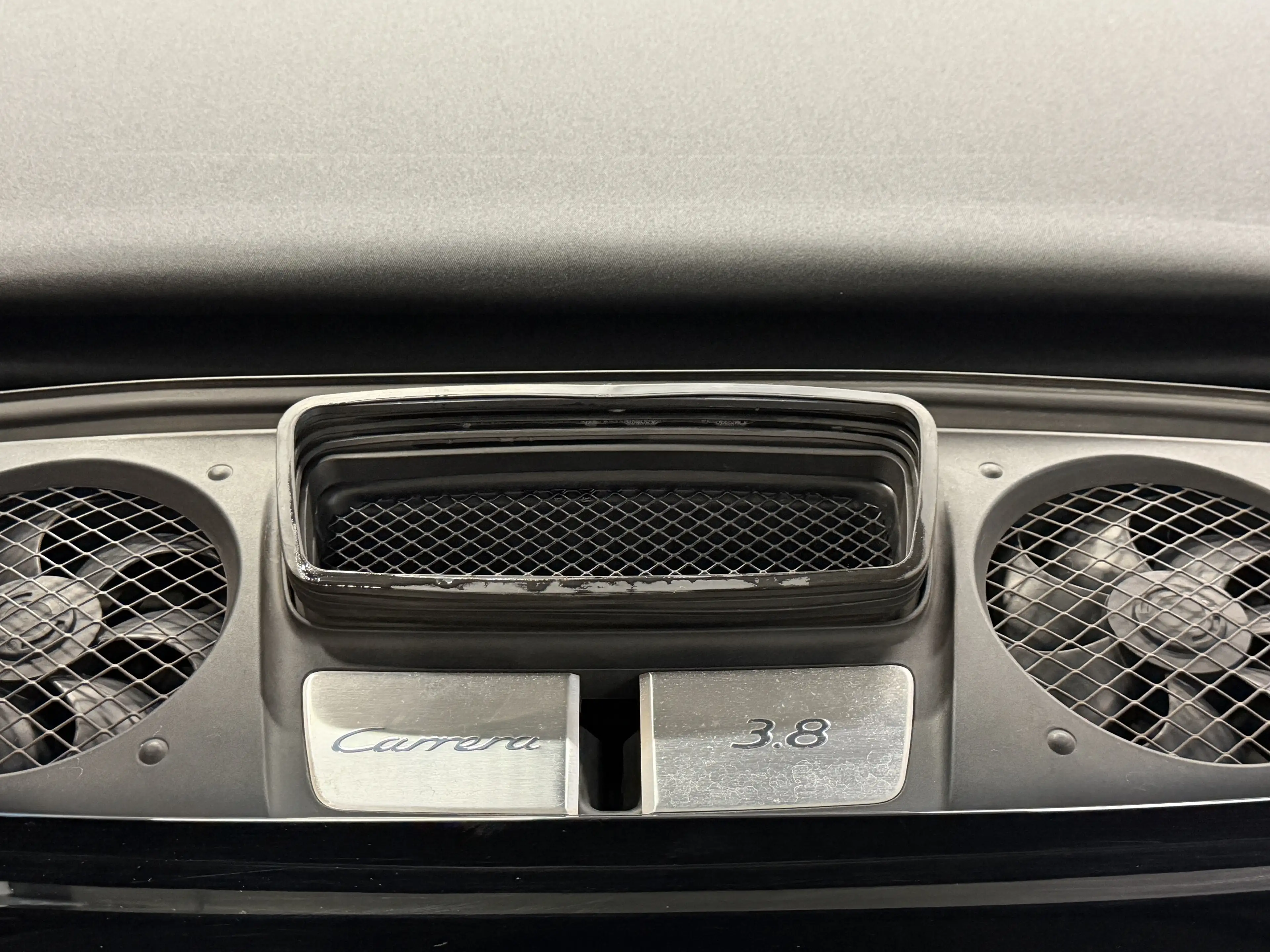 Porsche 911 3.8 Carrera S — photo 11
