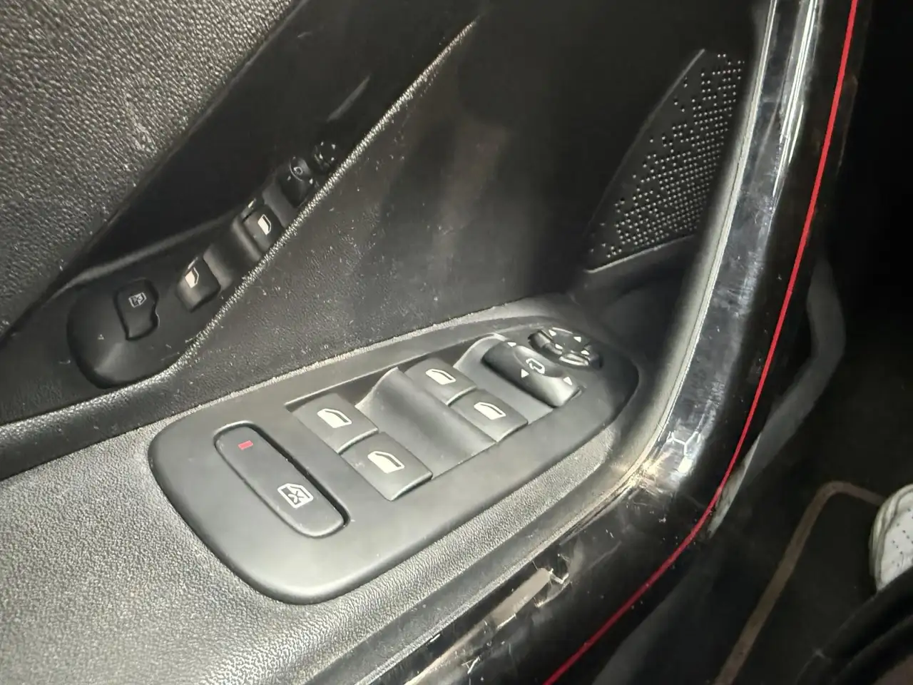Peugeot 2008 2008 — photo 29