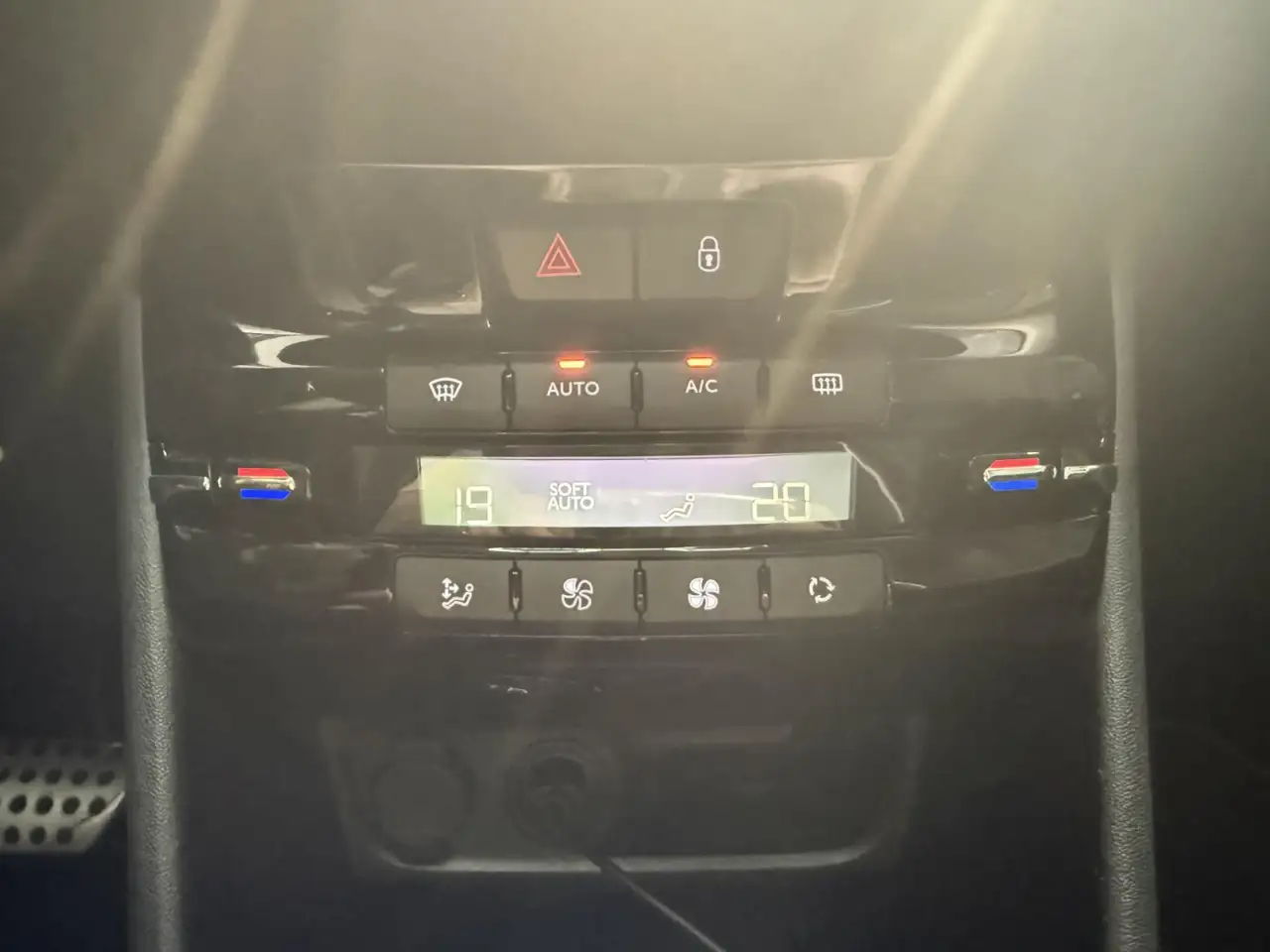 Peugeot 2008 2008 — photo 34