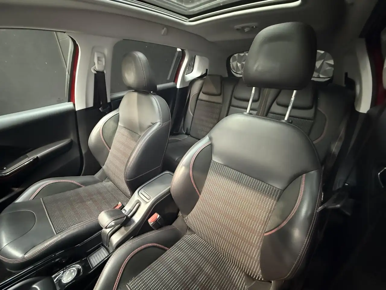Peugeot 2008 2008 — photo 12